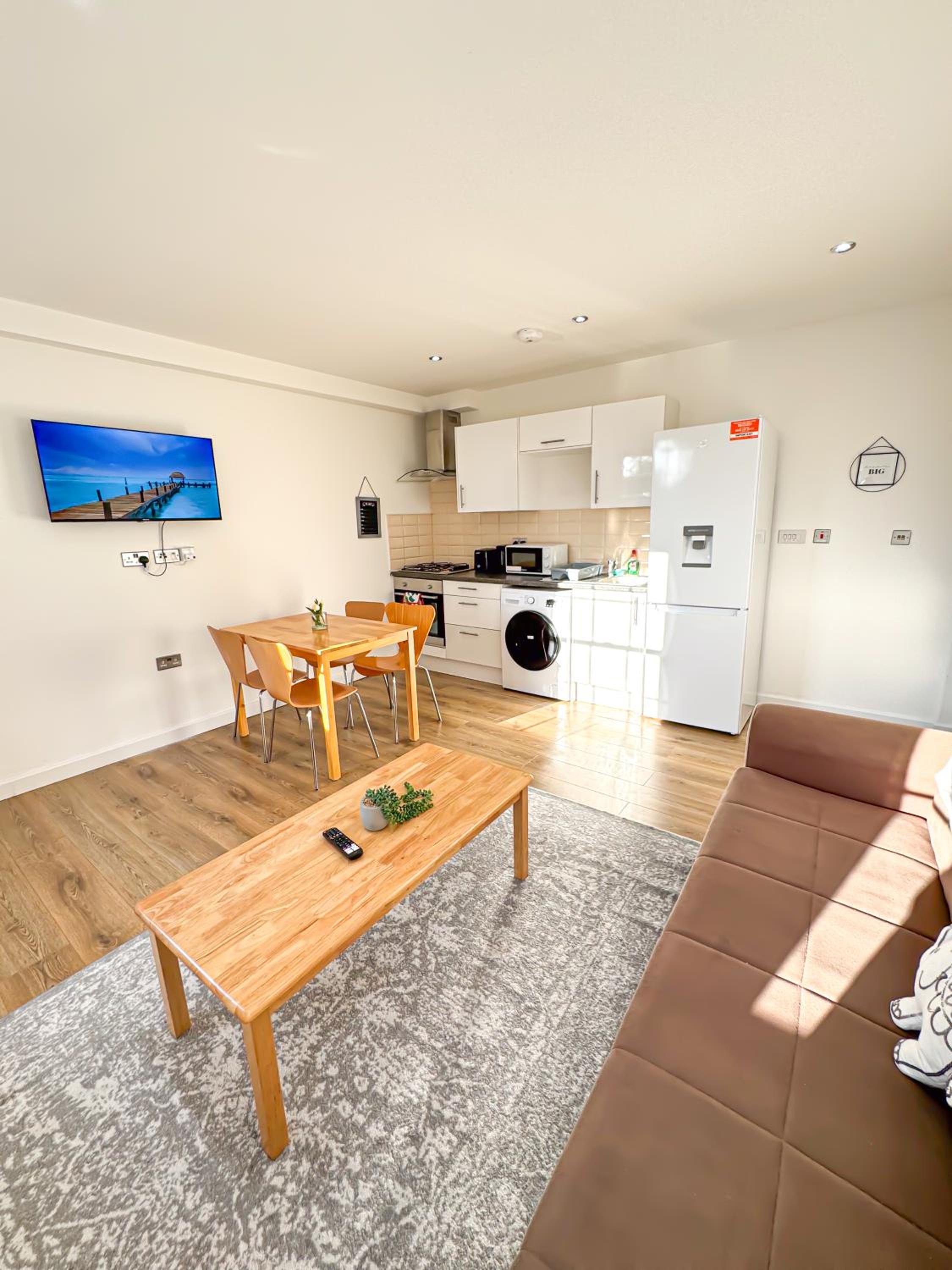 Luxury Flat for 6 - 5 Min Walk from Camden Market HW4