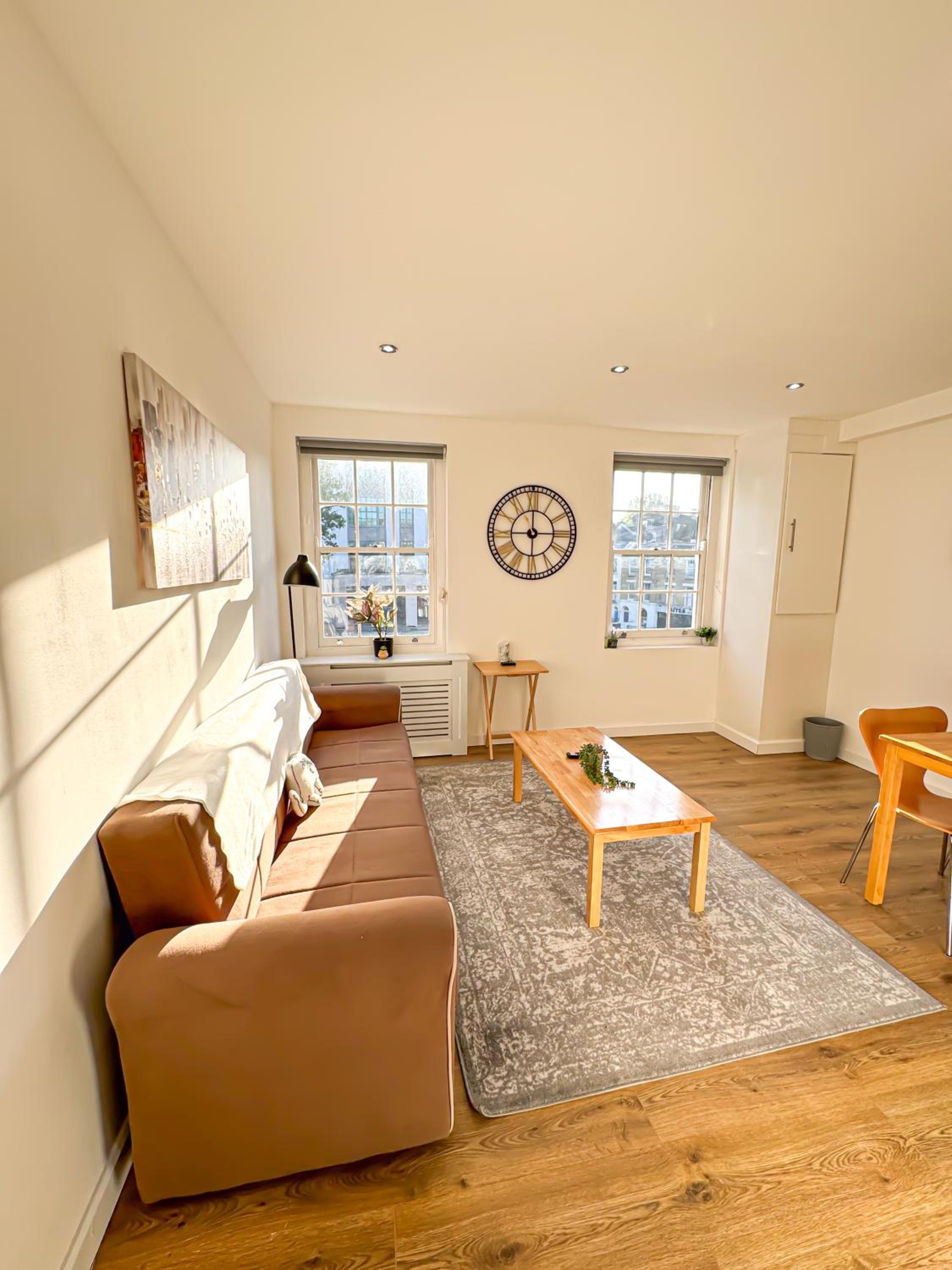 Luxury Flat for 6 - 5 Min Walk from Camden Market HW4