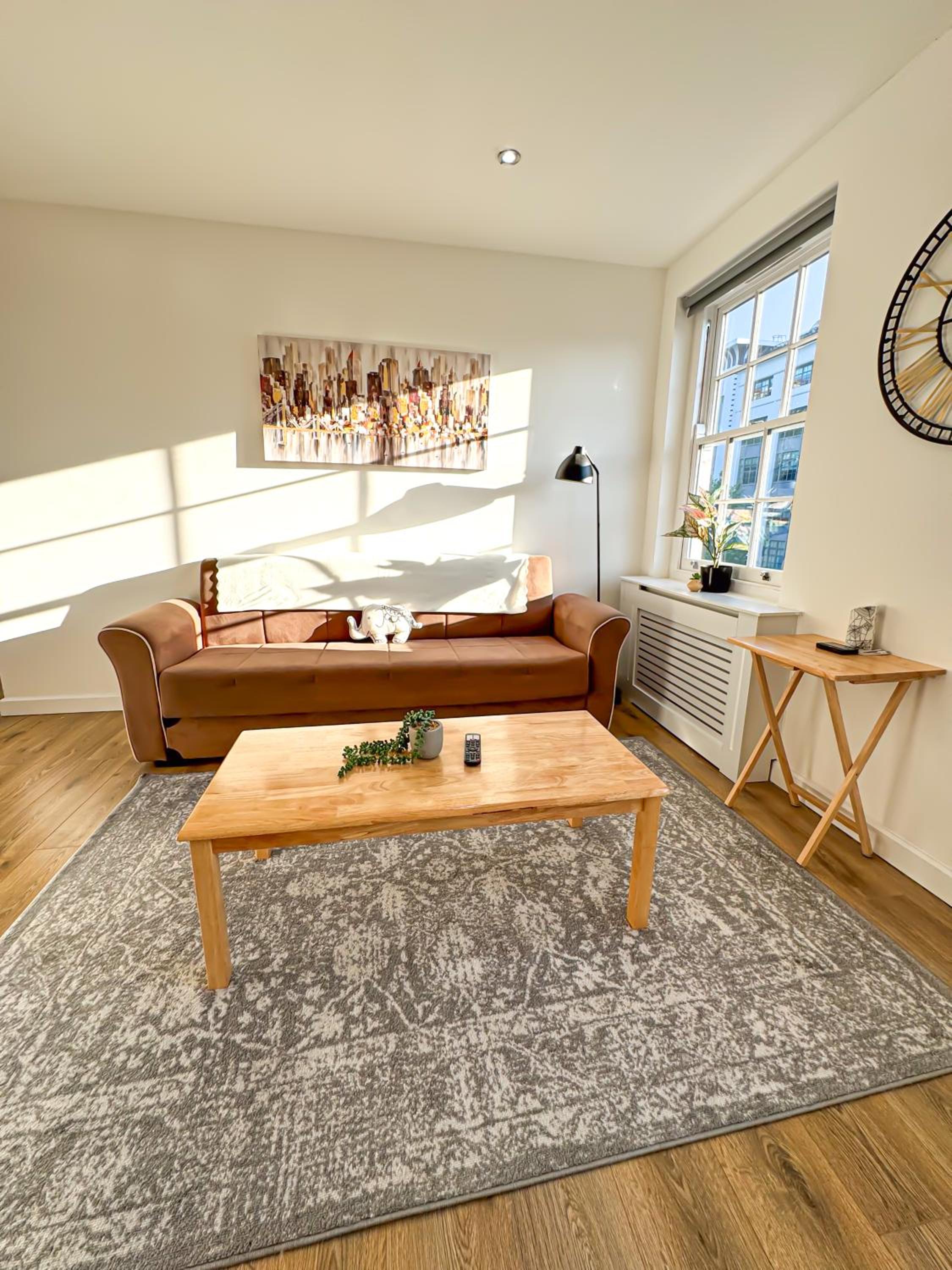 Luxury Flat for 6 - 5 Min Walk from Camden Market HW4