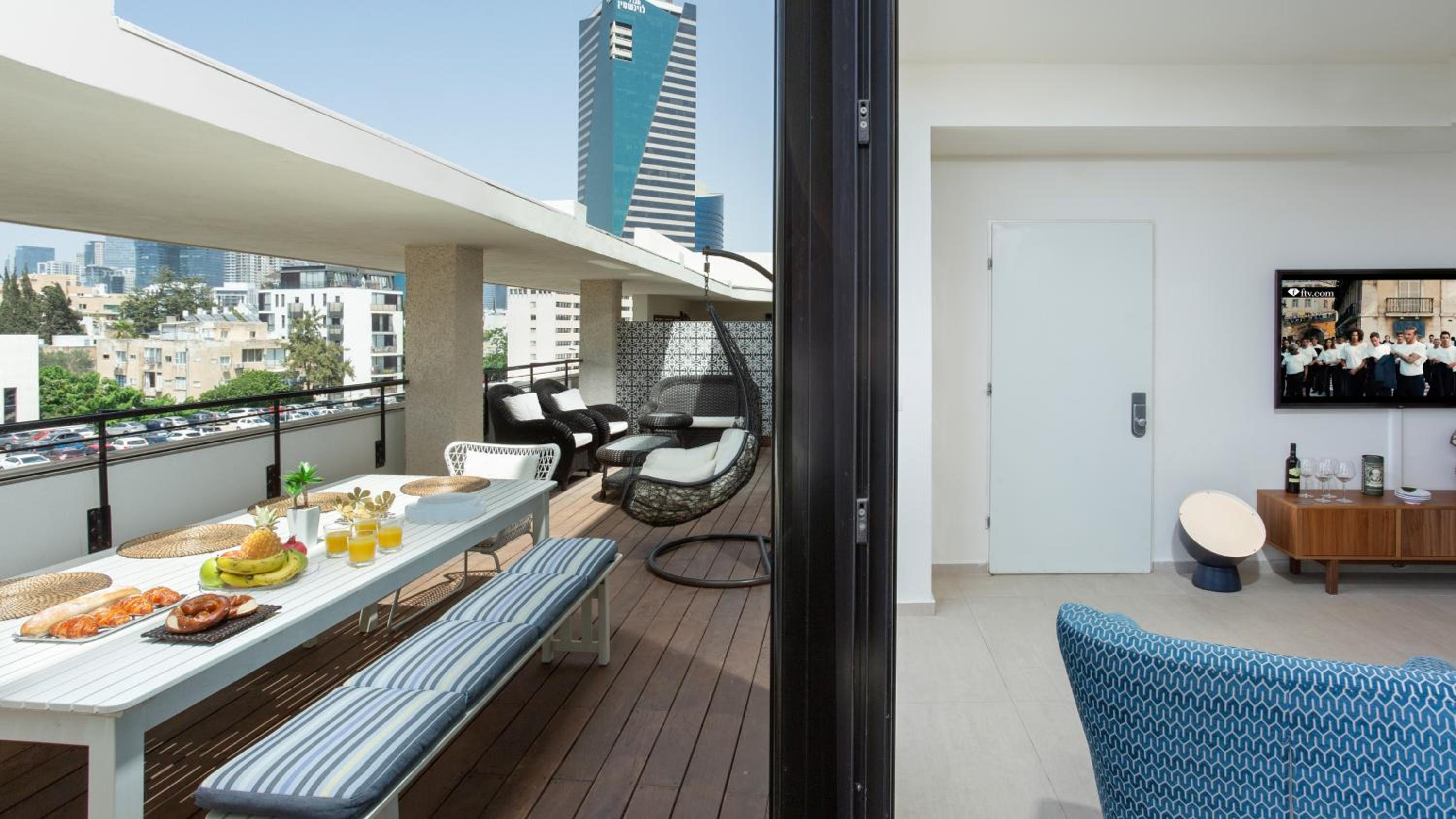 Renovated 3BR Penthouse by HolyGuest view 3