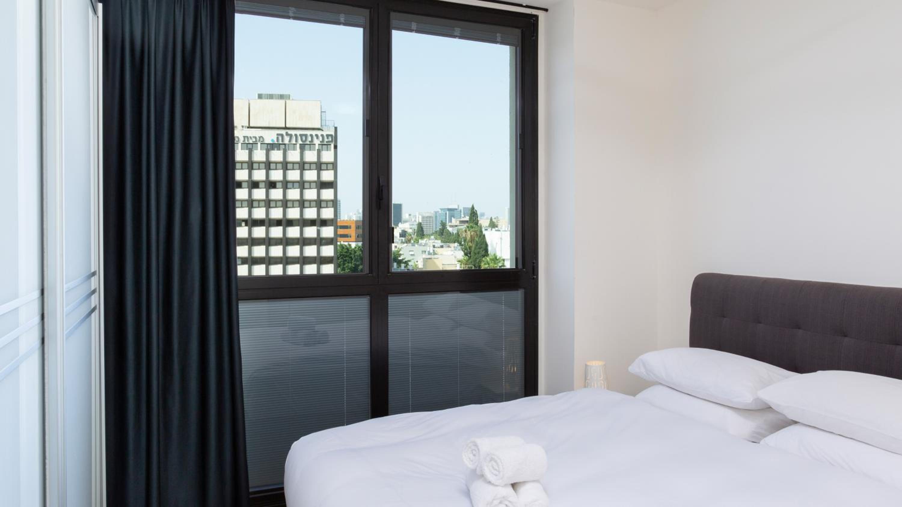Renovated 3BR Penthouse by HolyGuest view 4