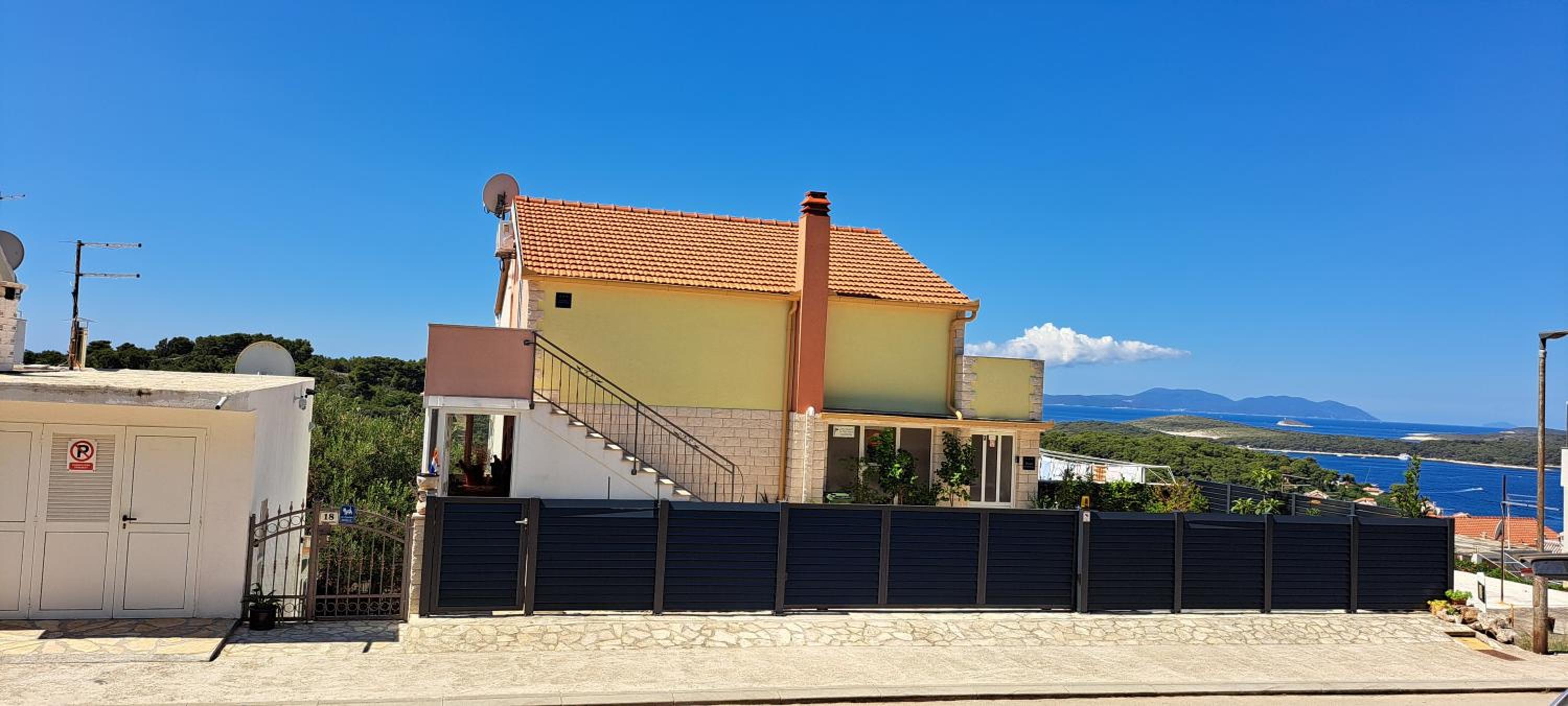 Hotel Apartments Villa Bella Vista Hvar - Image 1