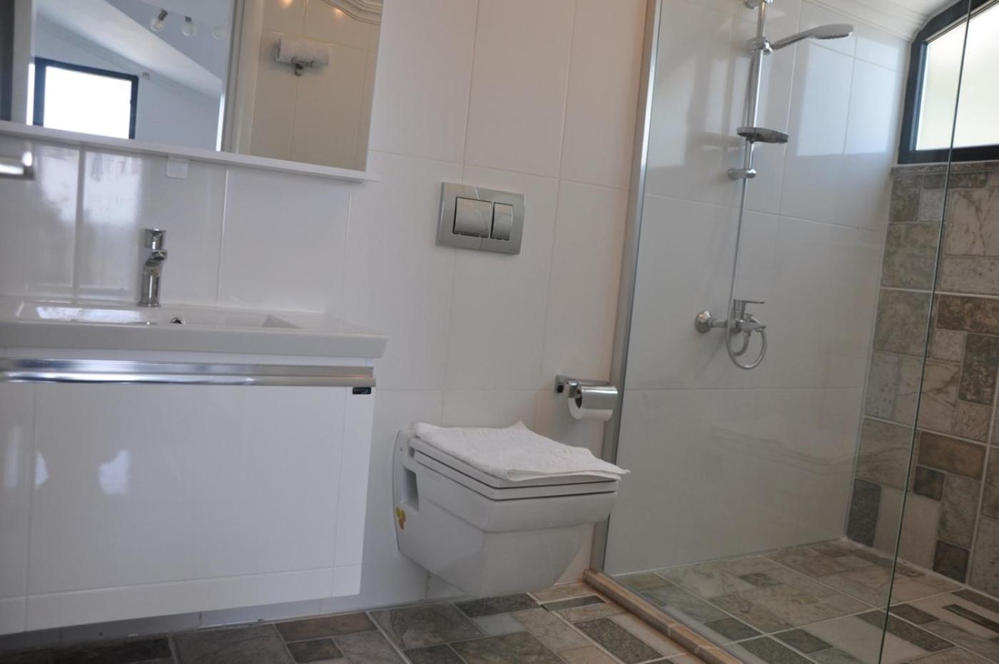 Prestige Villa B view 2