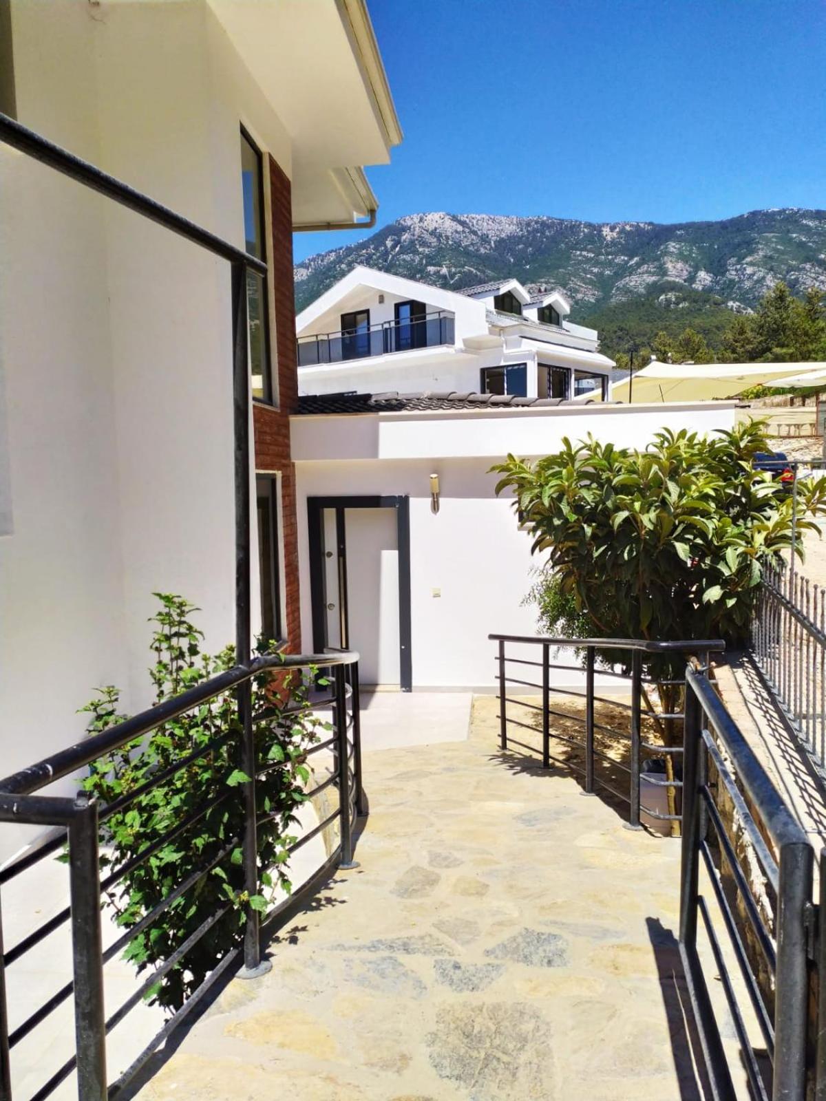 Prestige Villa B view 3