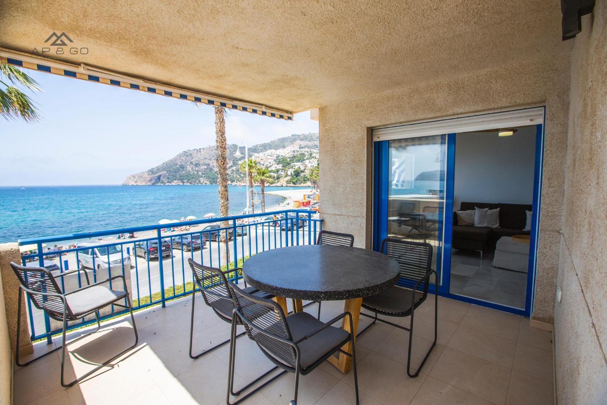 Hotel Deluxe apartment sea views La Herradura - Image 1