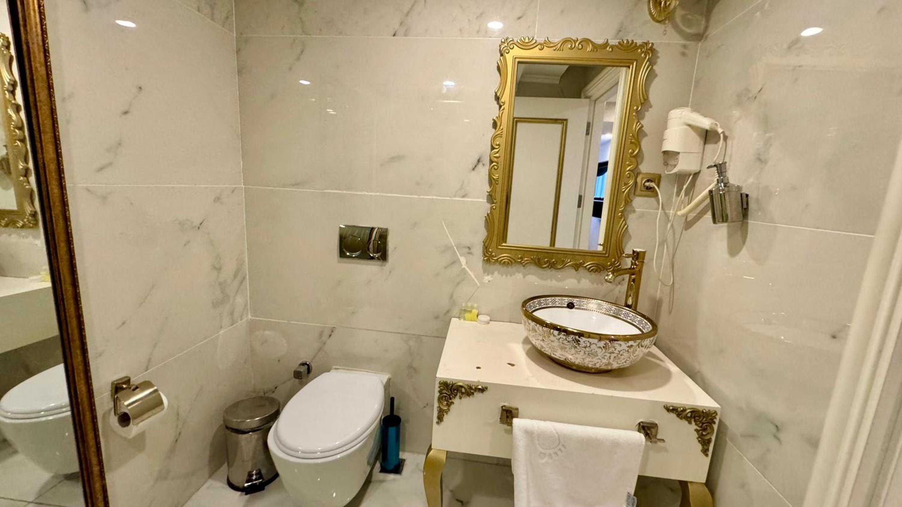 Burj Al İstanbul - Image 19