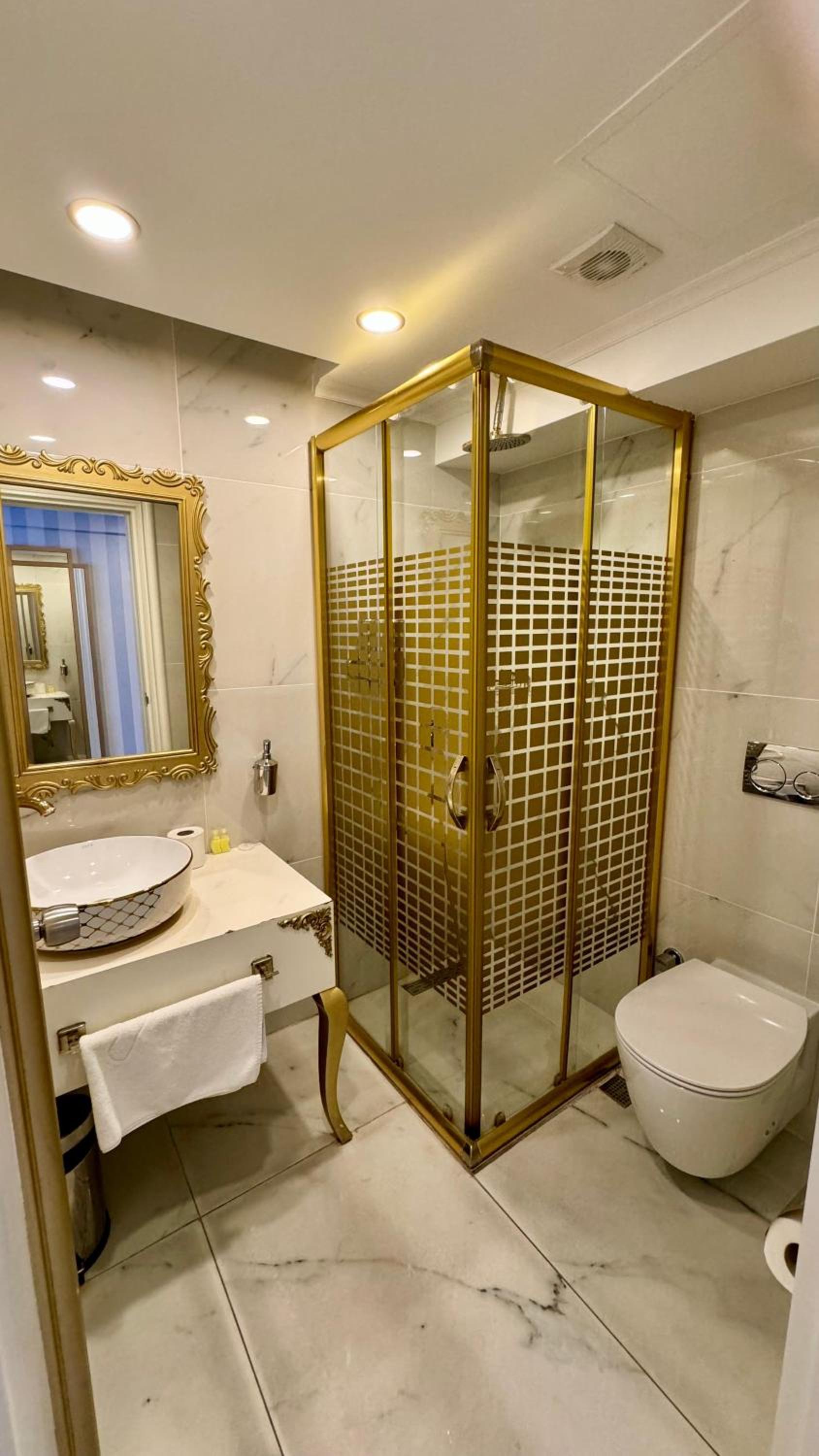 Burj Al İstanbul - Image 15