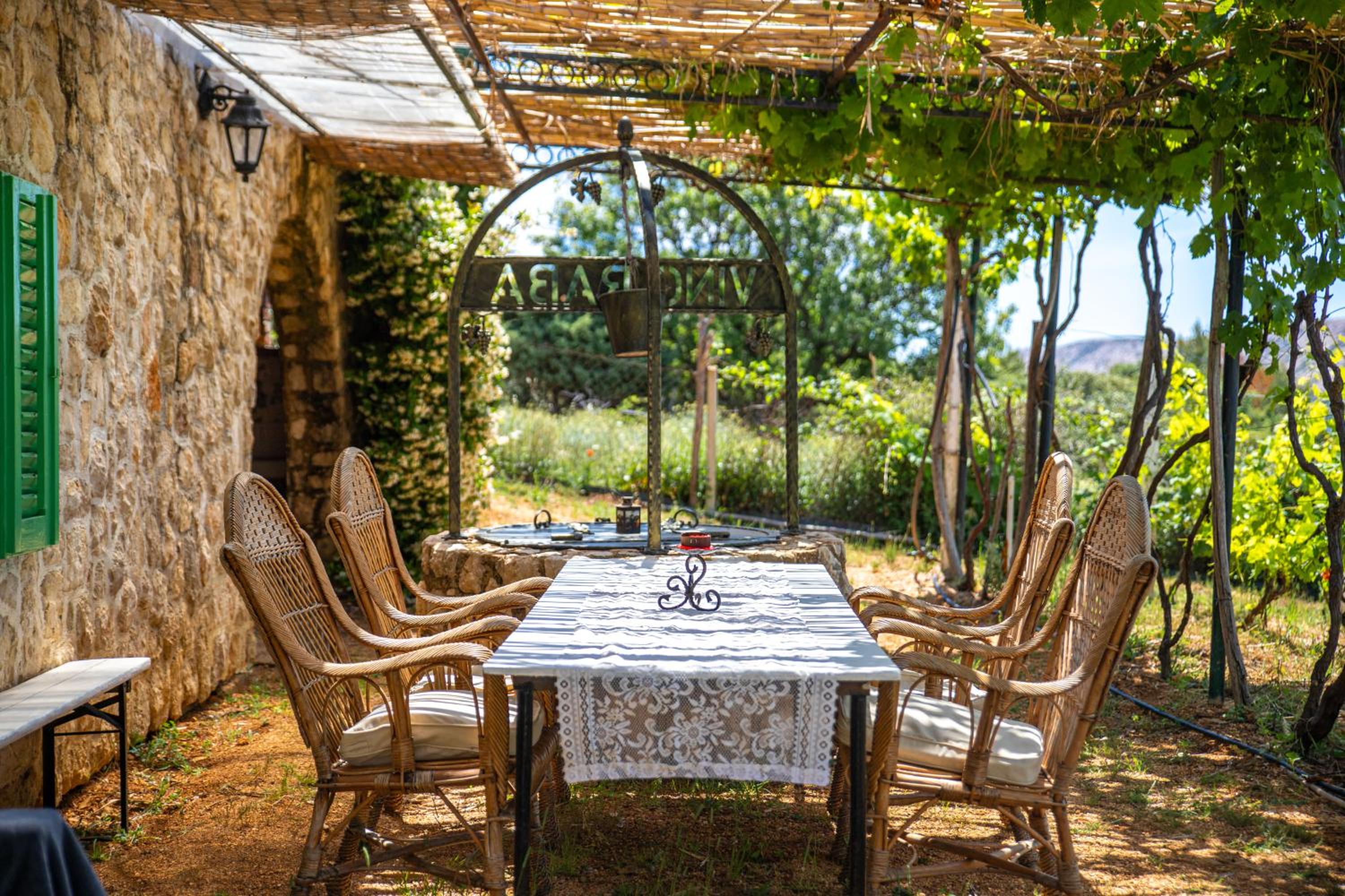 Private Vineyard House