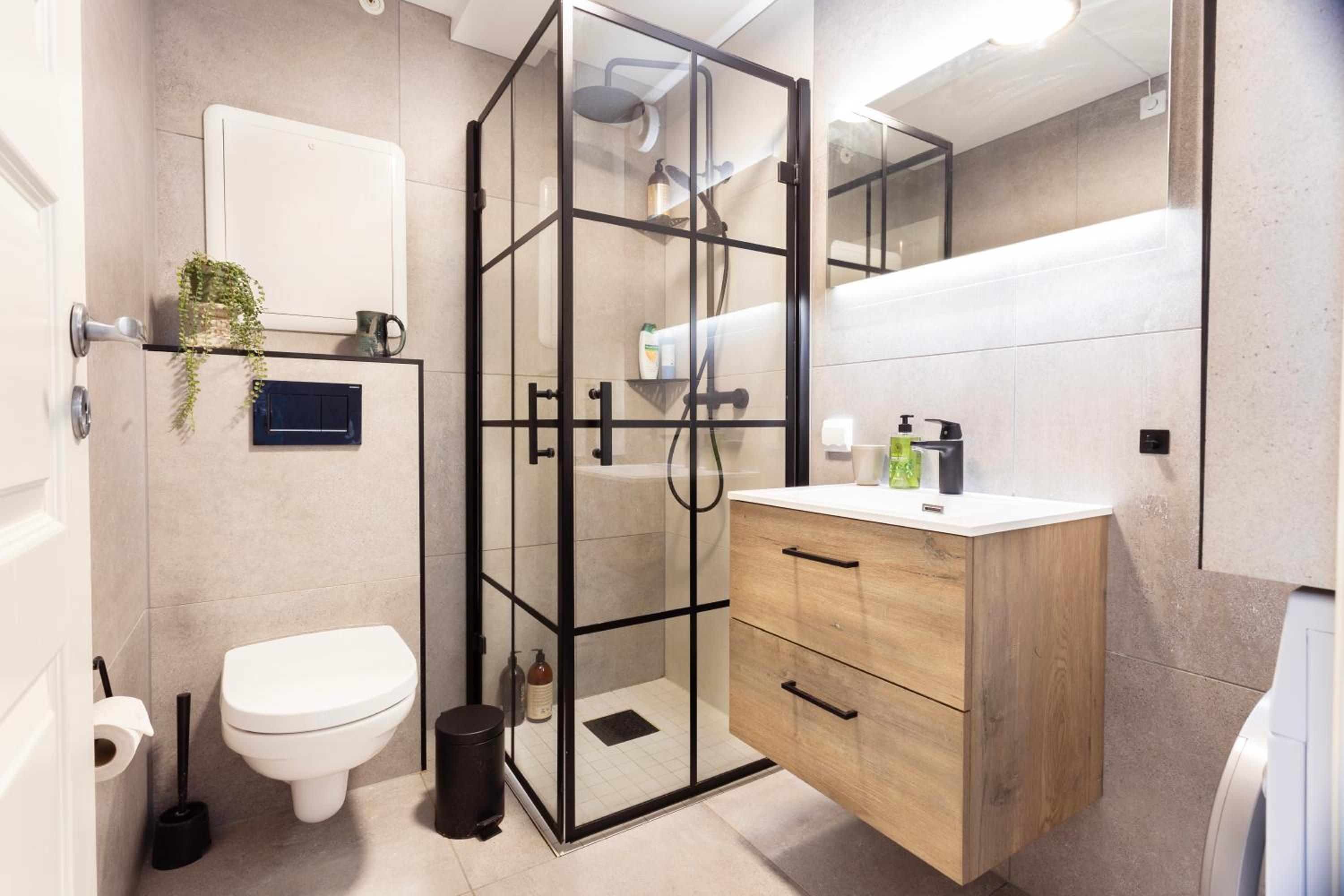 Designer Apartment in Old Bergen view 3