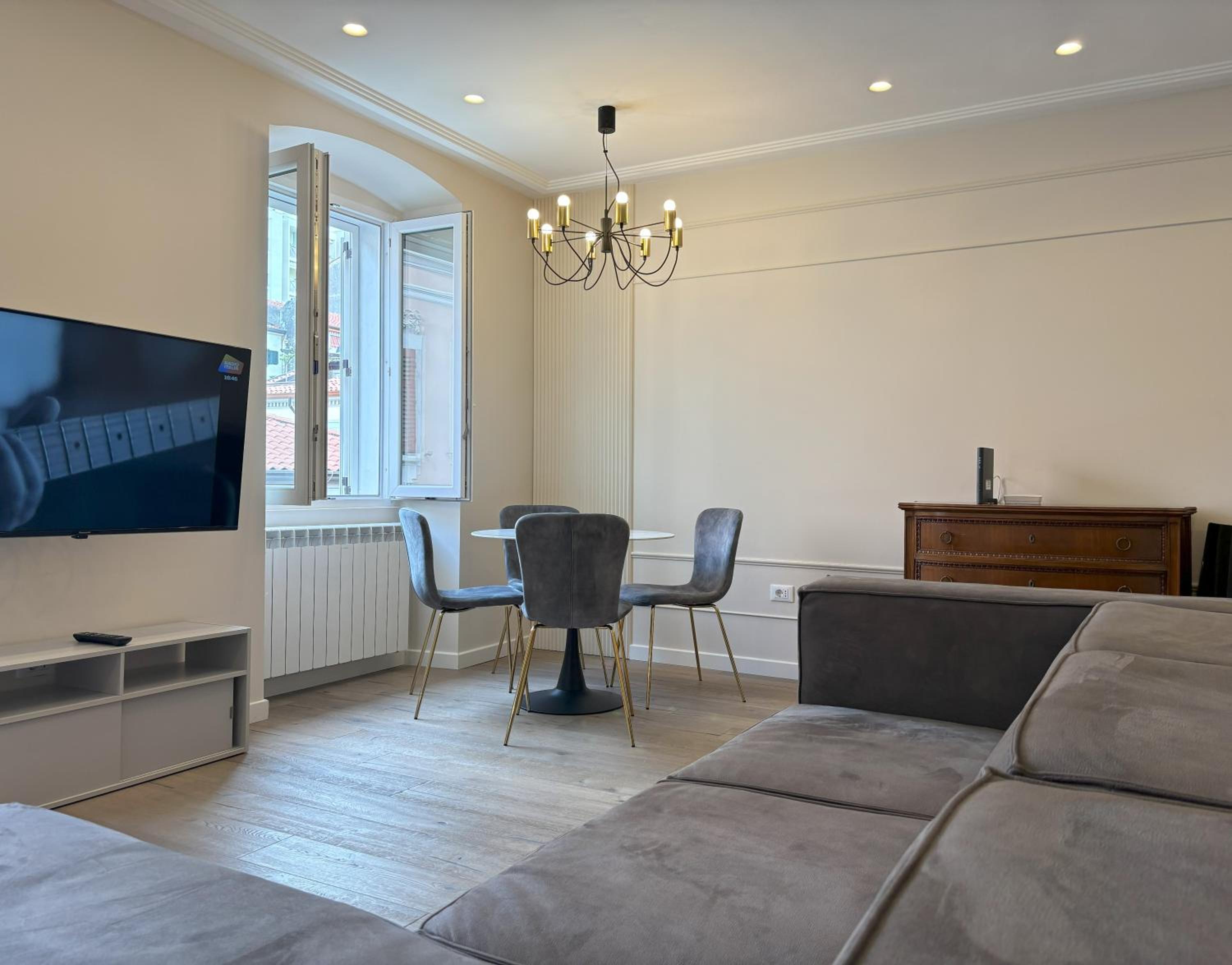 The Duchess Apartment photo 3