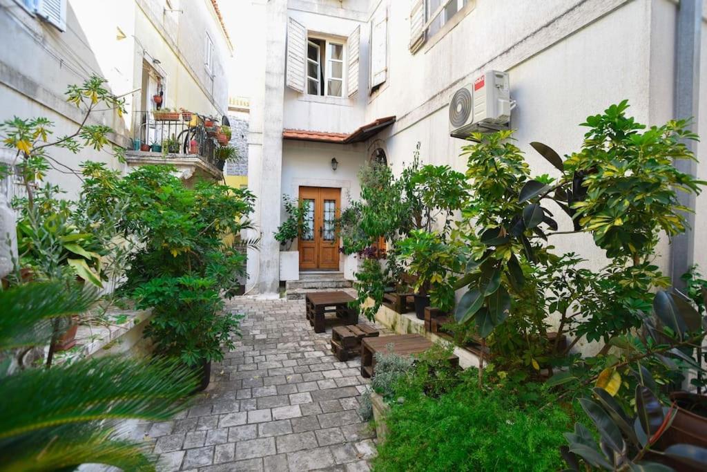 PERFECT OLD TOWN SPOT in Budva