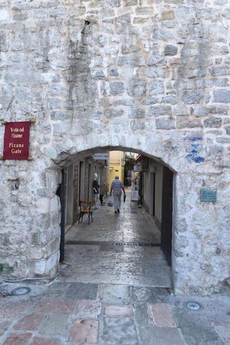 PERFECT OLD TOWN SPOT in Budva