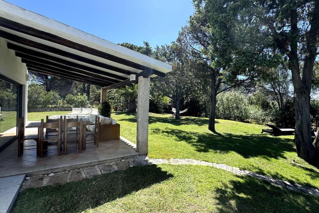 Villa Fronte Mare Immersa Nella Natura view 2
