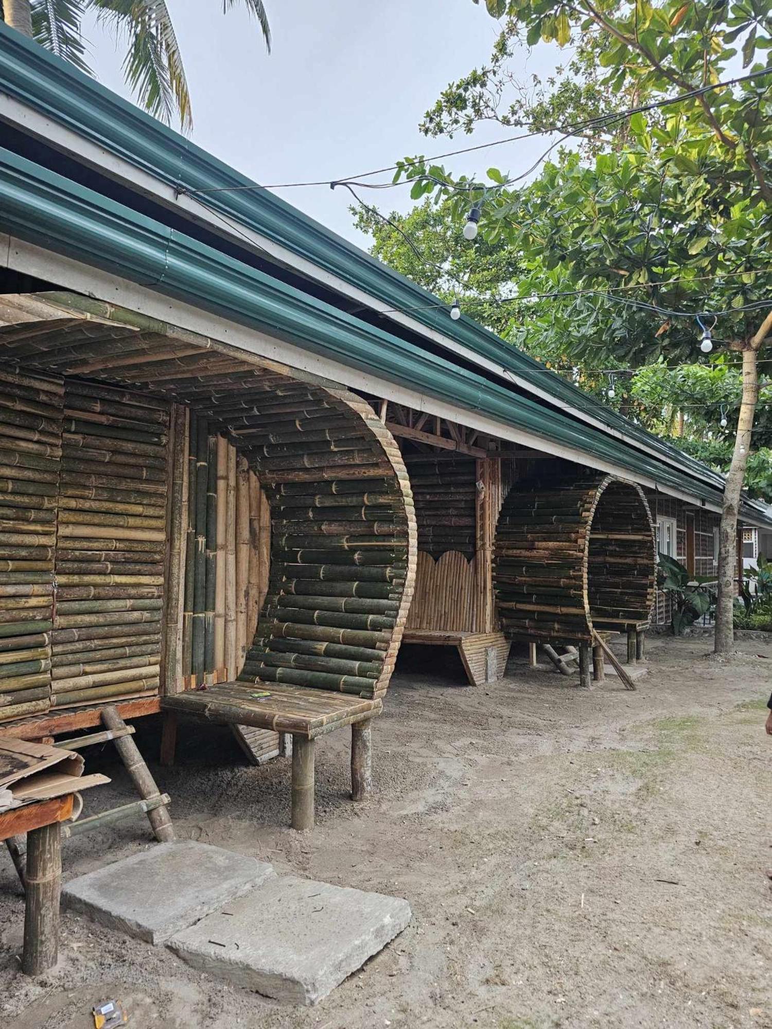 Tambayan Rooms and Cottages by SMS Hospitality view 5