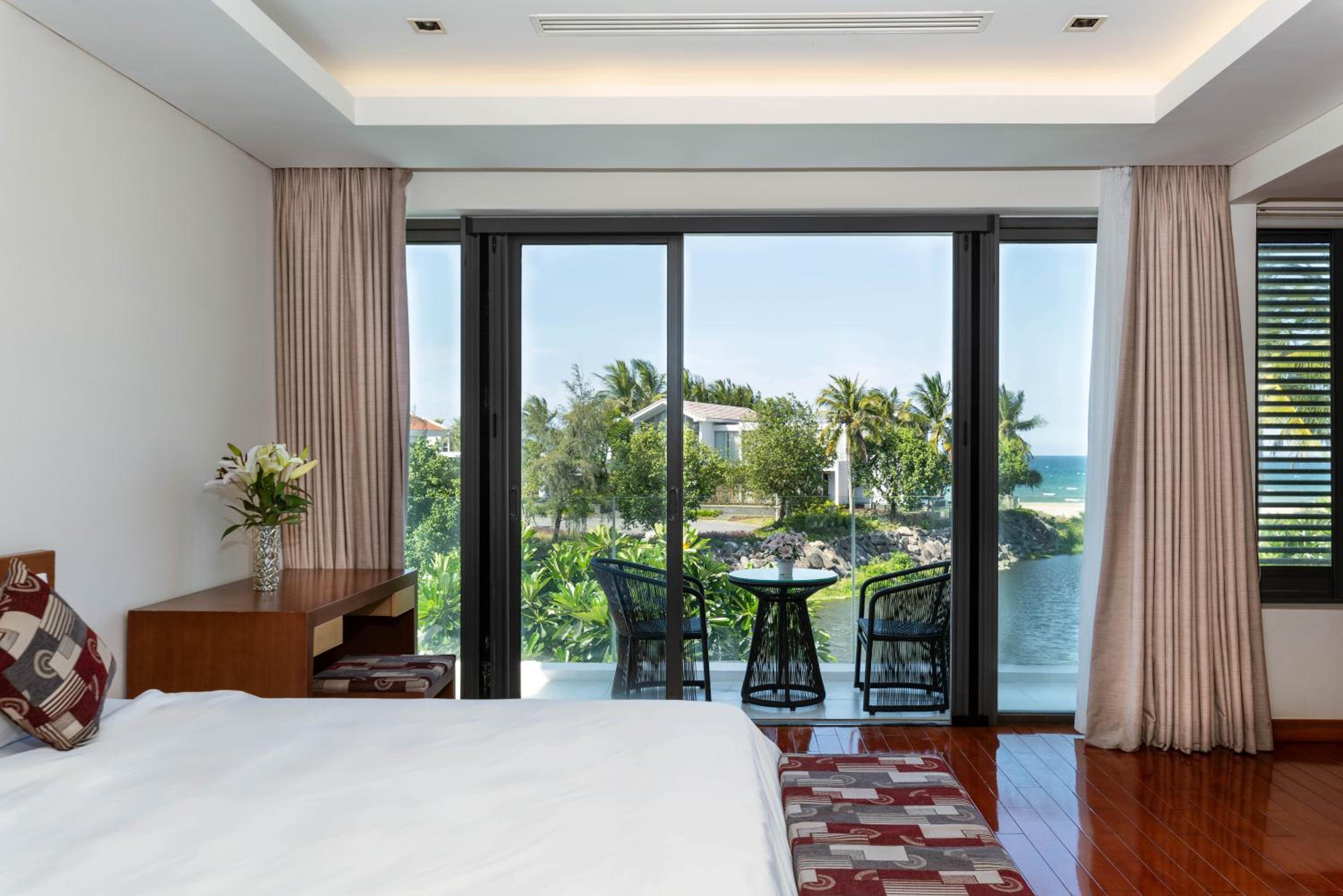 Ocean Sunny Villas Da Nang