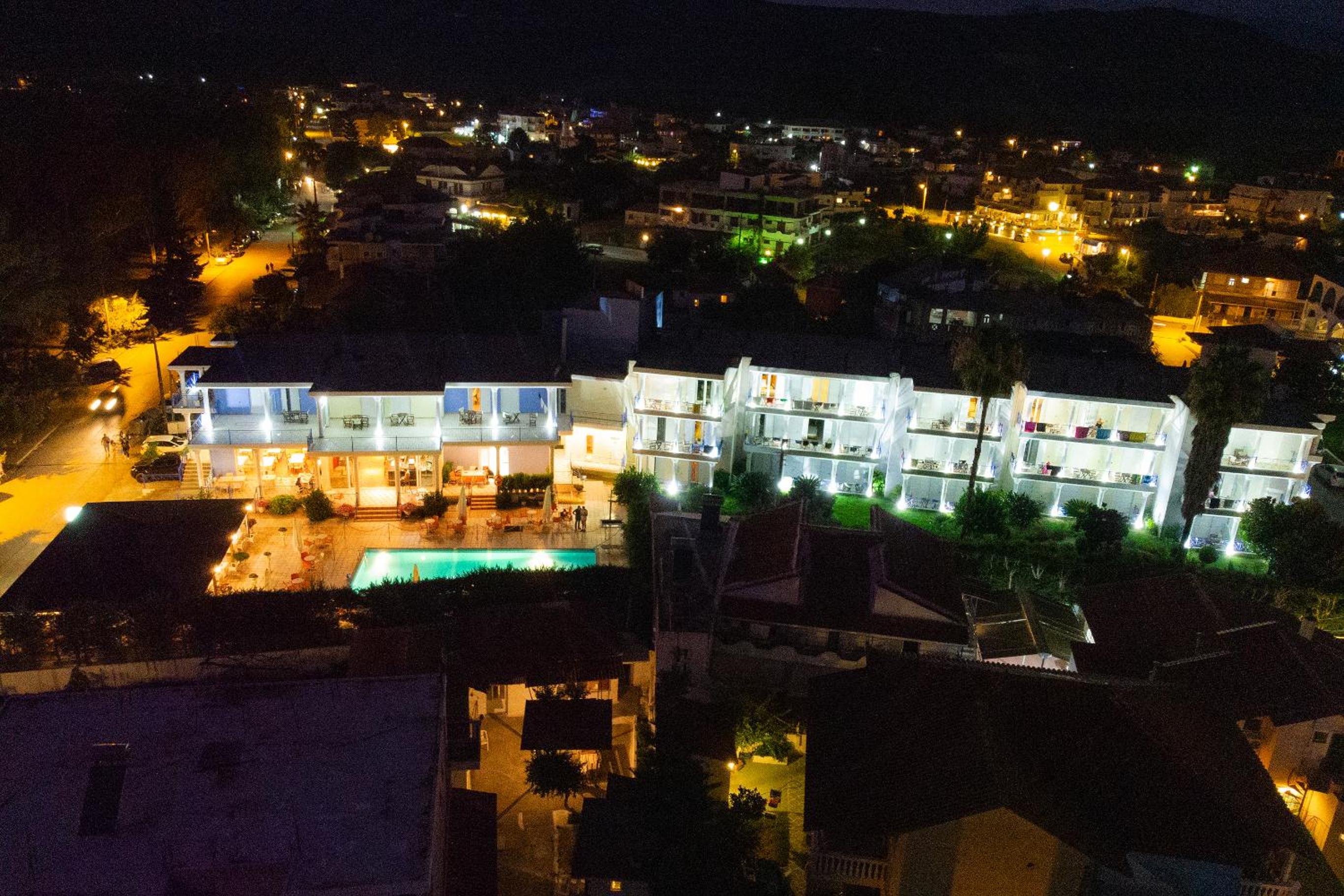 Hotel Zeus Paradise Hotel Ammoudia - Image 1