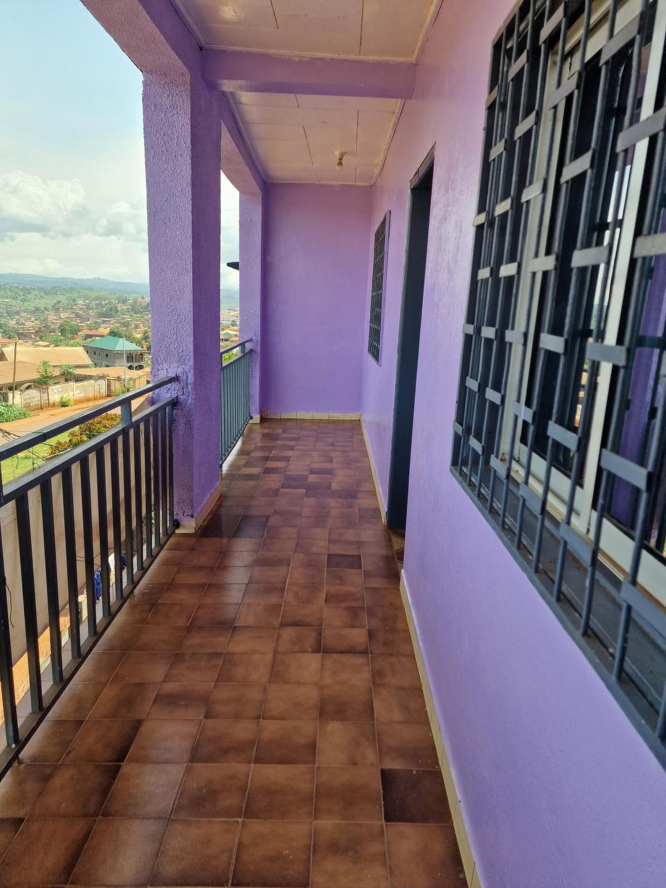 Bel Appartement 2 chambres meublé à Bafoussam