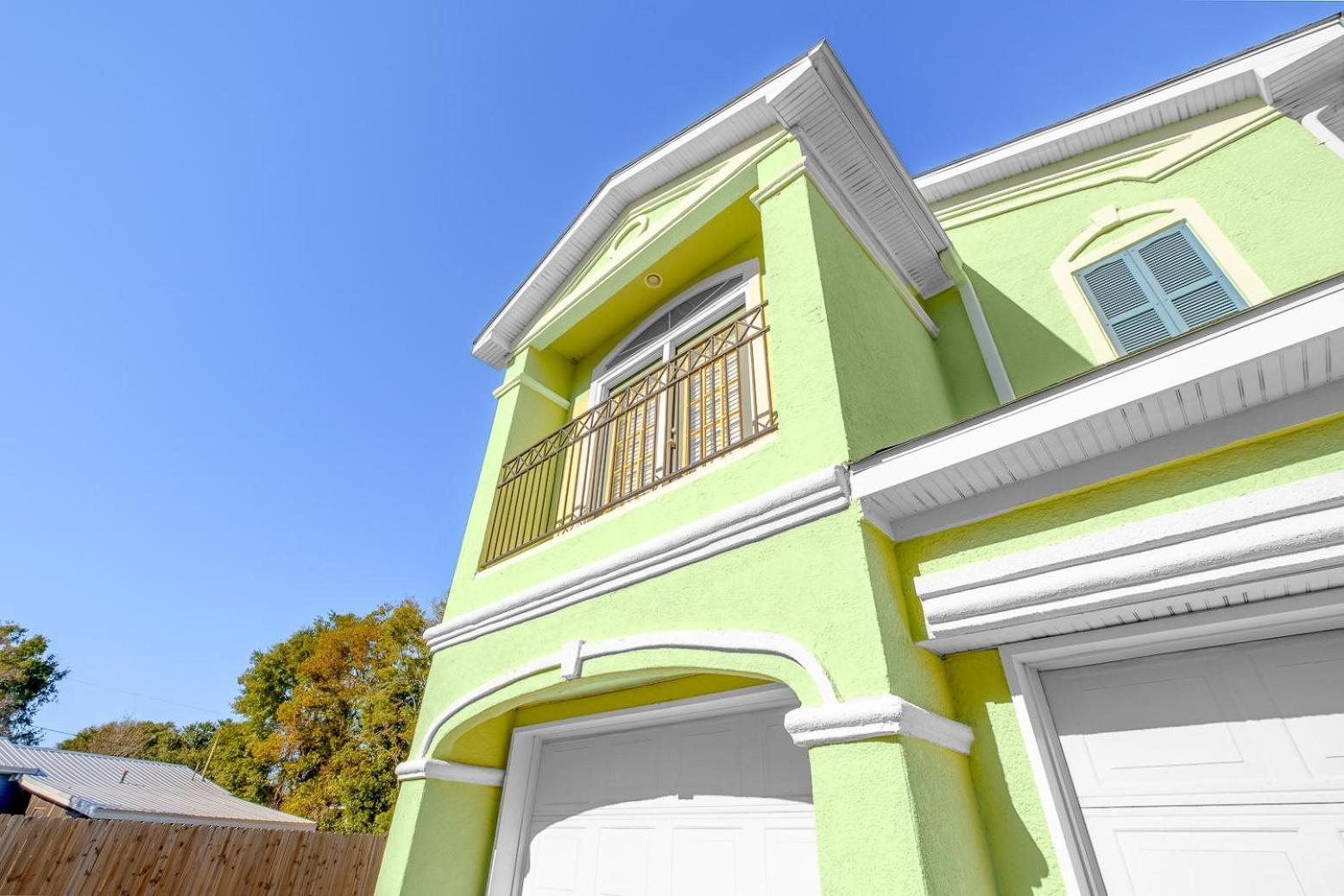Legacy Villa 1304 view 2