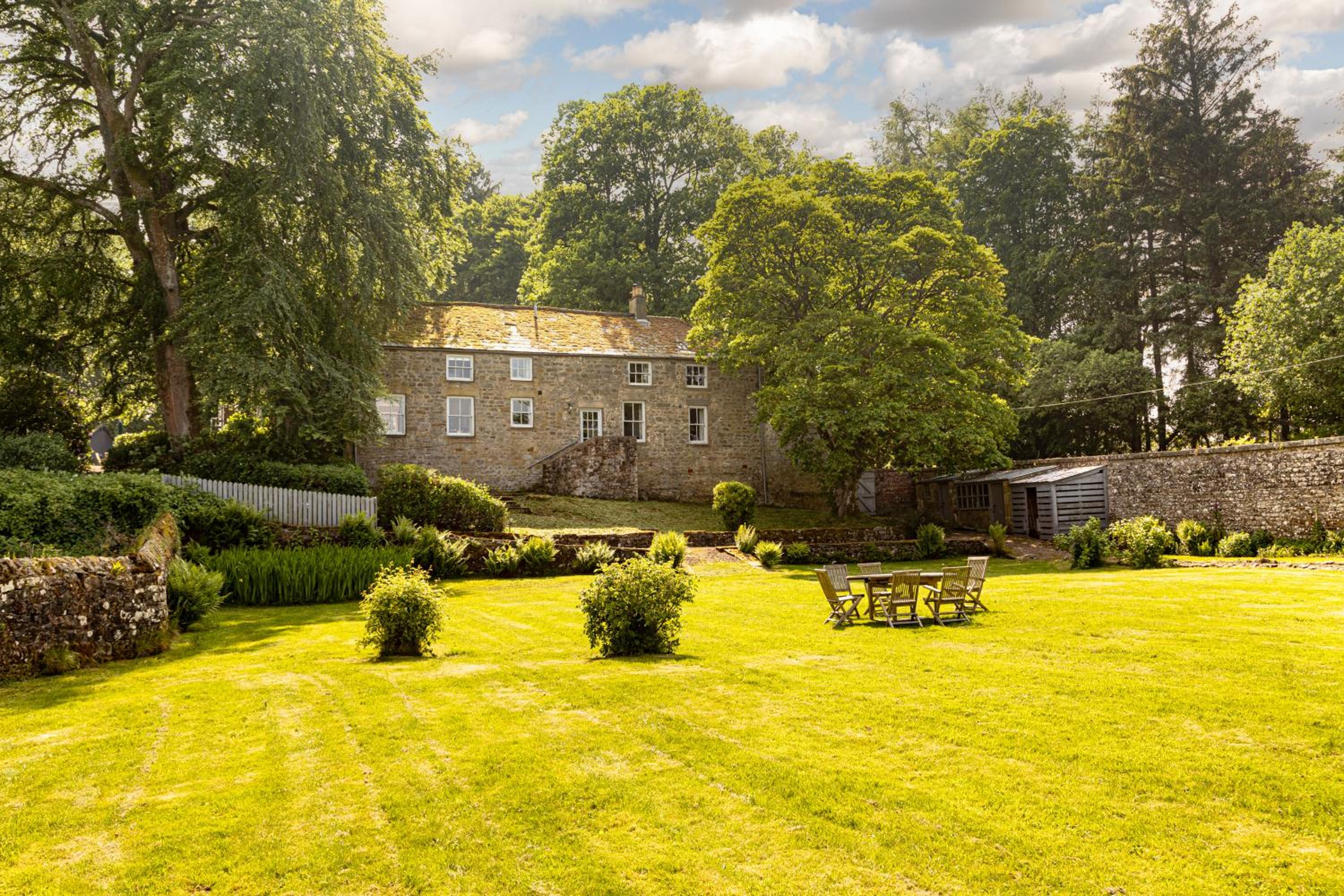 Charming Georgian Coach House