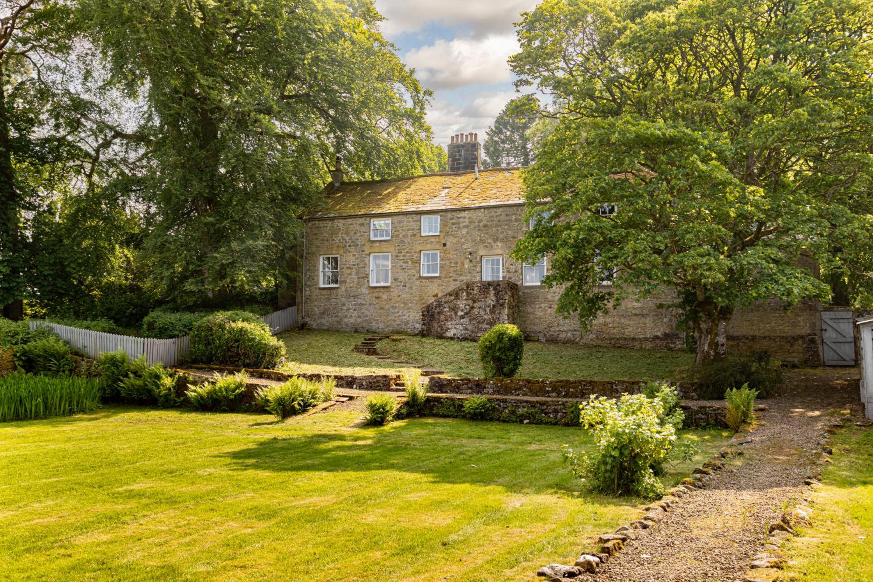 Charming Georgian Coach House