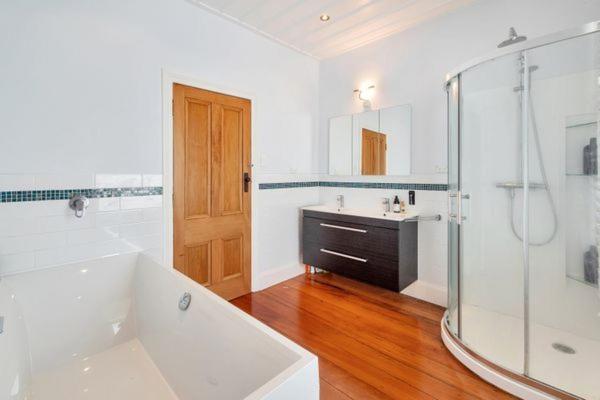 Auckland City Villa