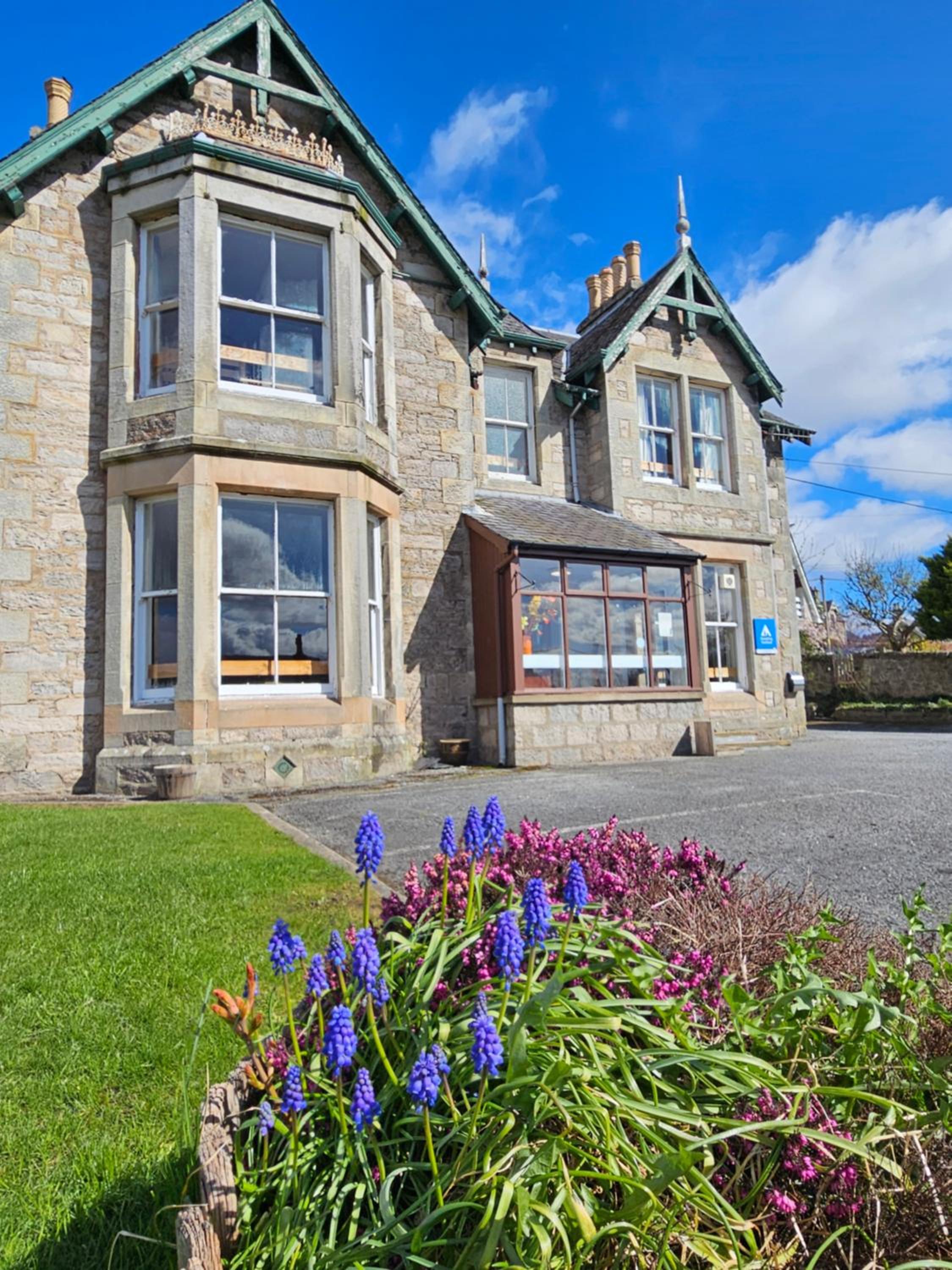 Hotel Pitlochry Youth Hostel - Image 1
