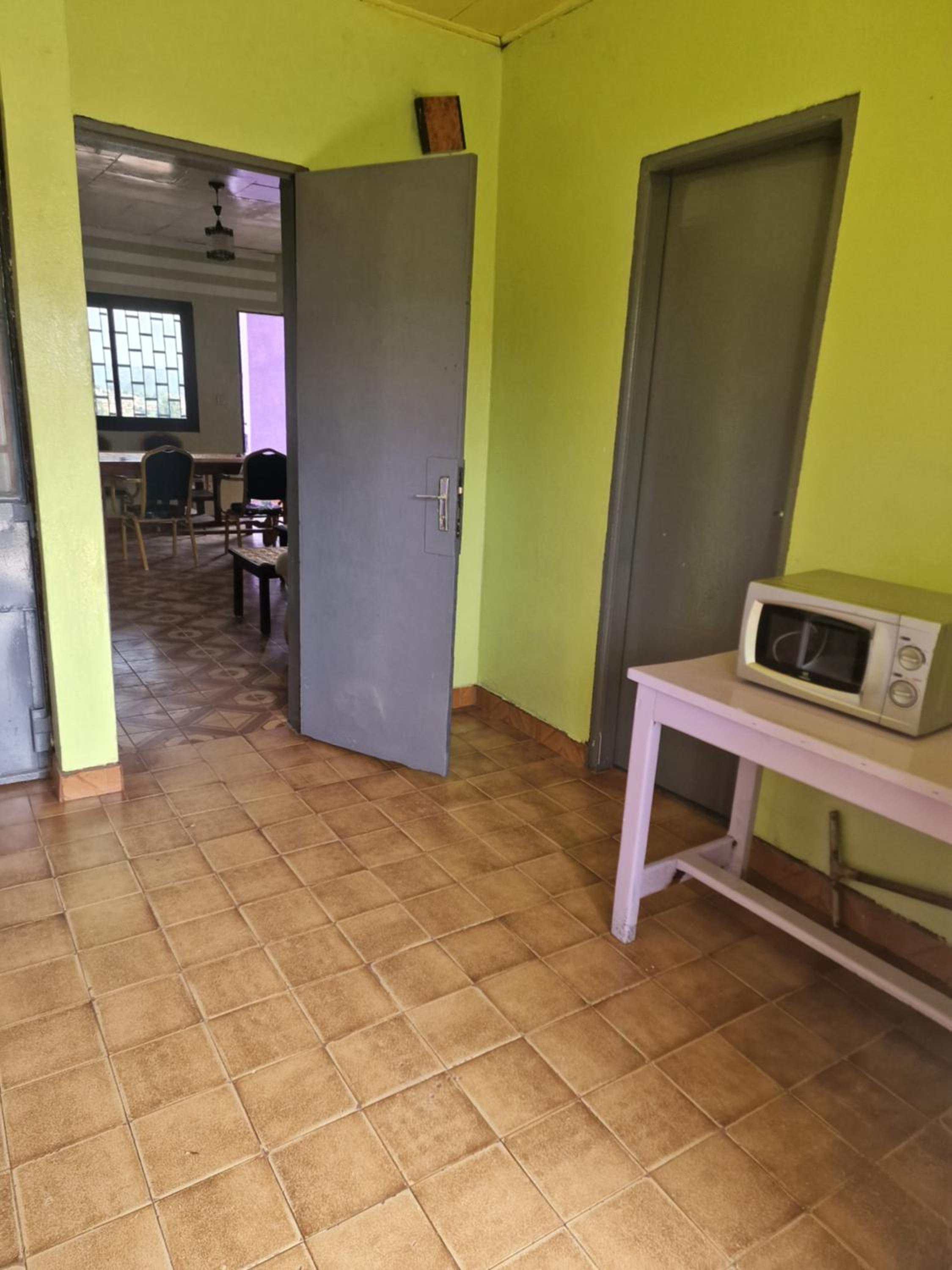 Bel Appartement 2 chambres meublé à Bafoussam