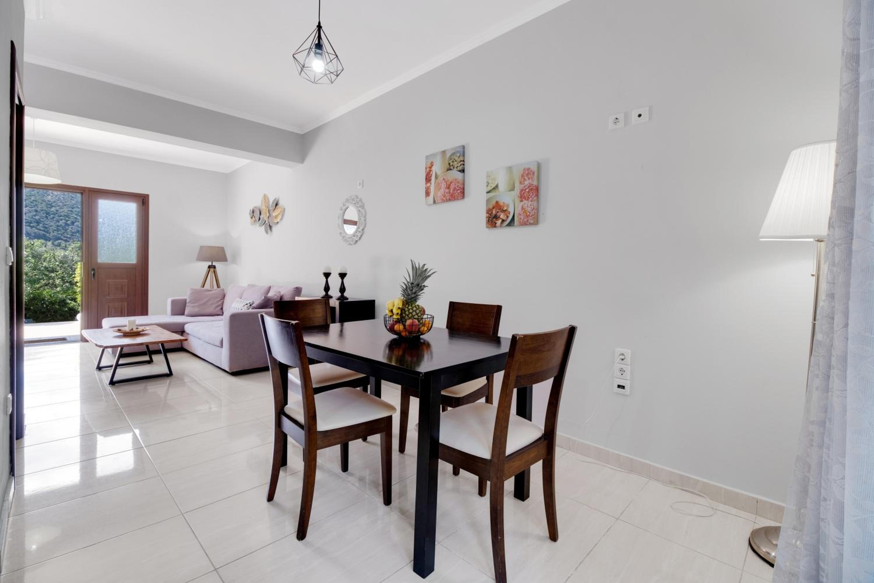 Villa prolithia 1