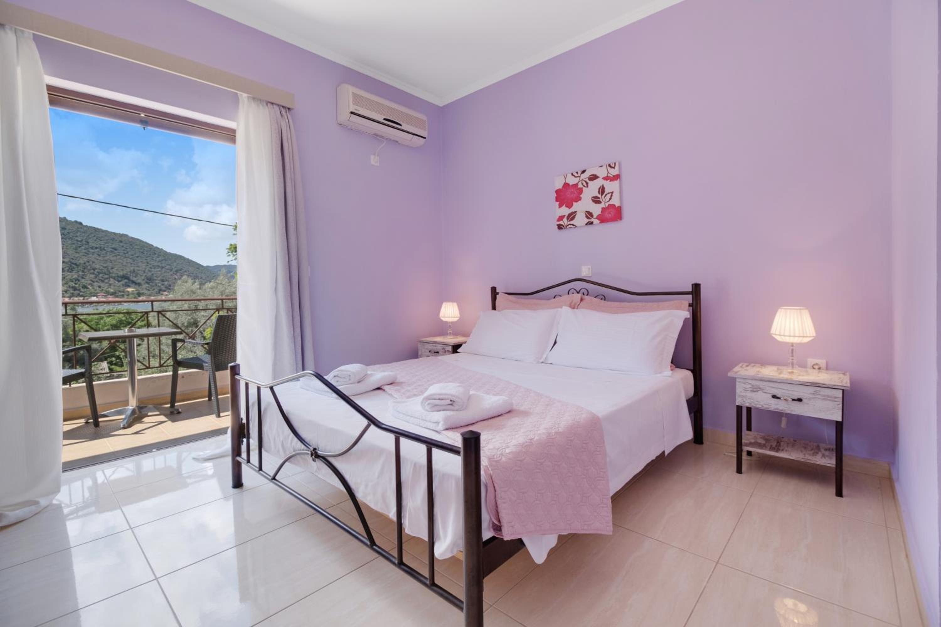 Villa prolithia 1