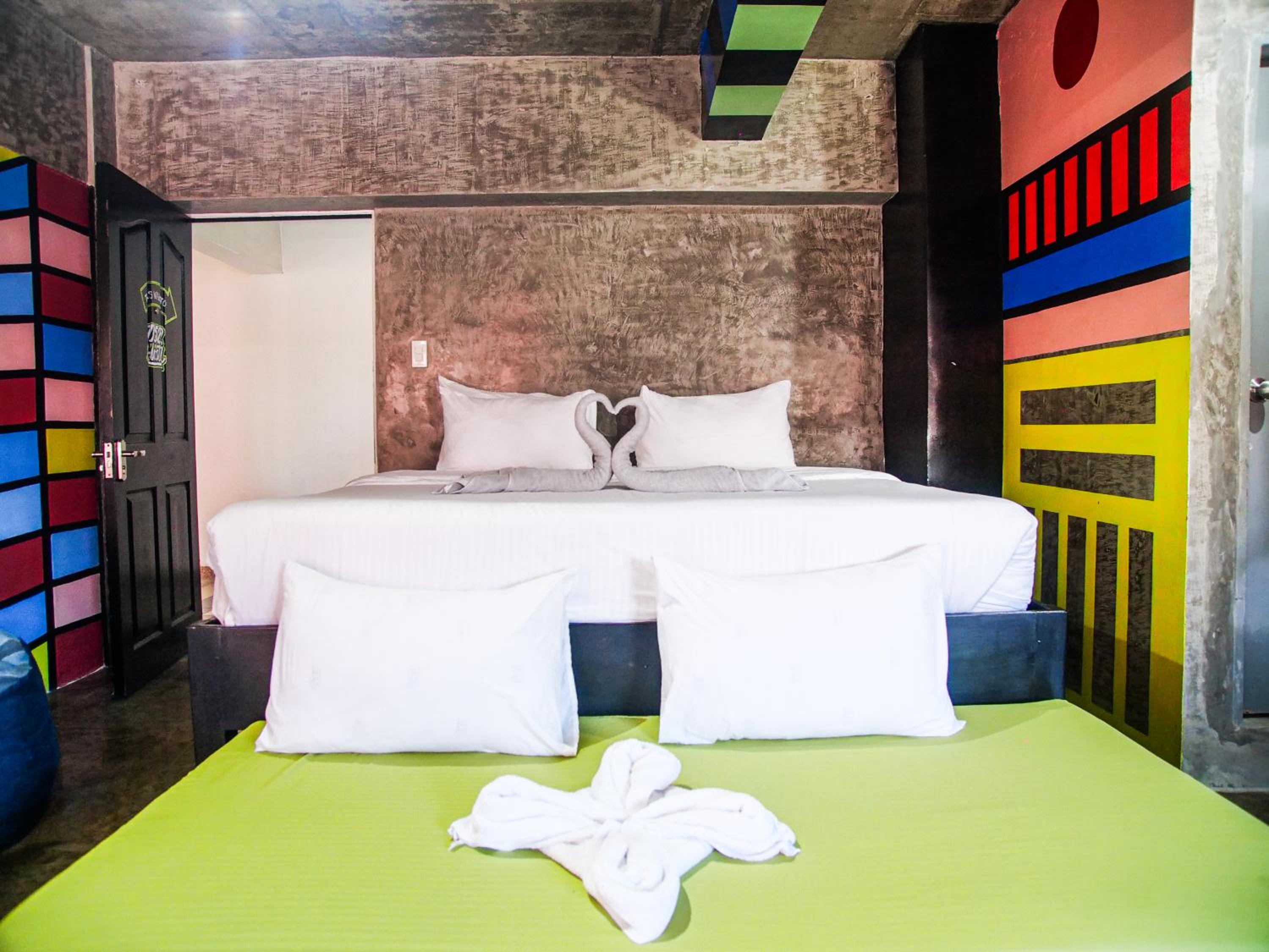 D522 Hostel at Kiener Hills - Near Cebu Airport, Mactan - 23