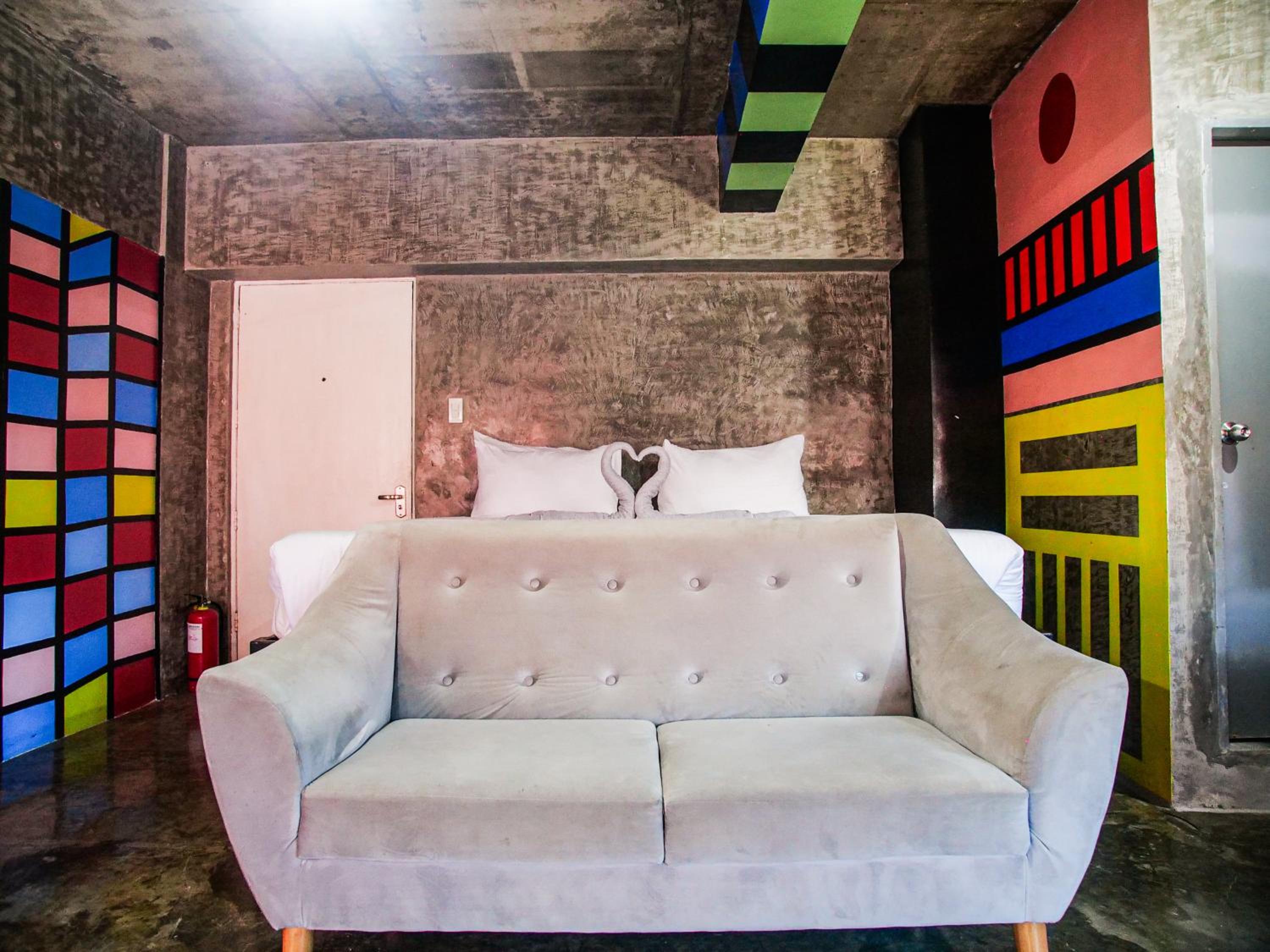 D522 Hostel at Kiener Hills - Near Cebu Airport, Mactan - 16