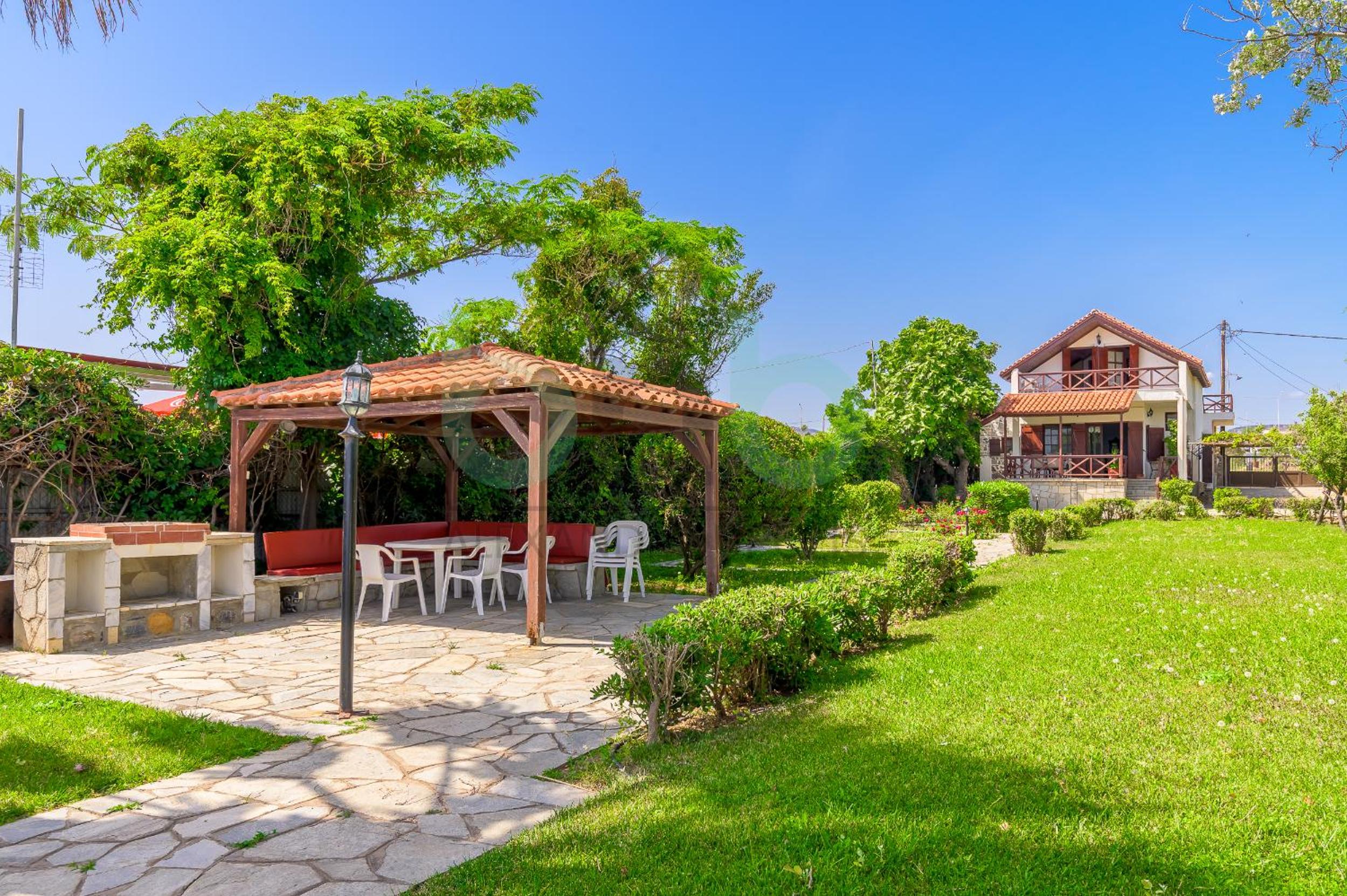 LEISURE Vintage Resort view 4