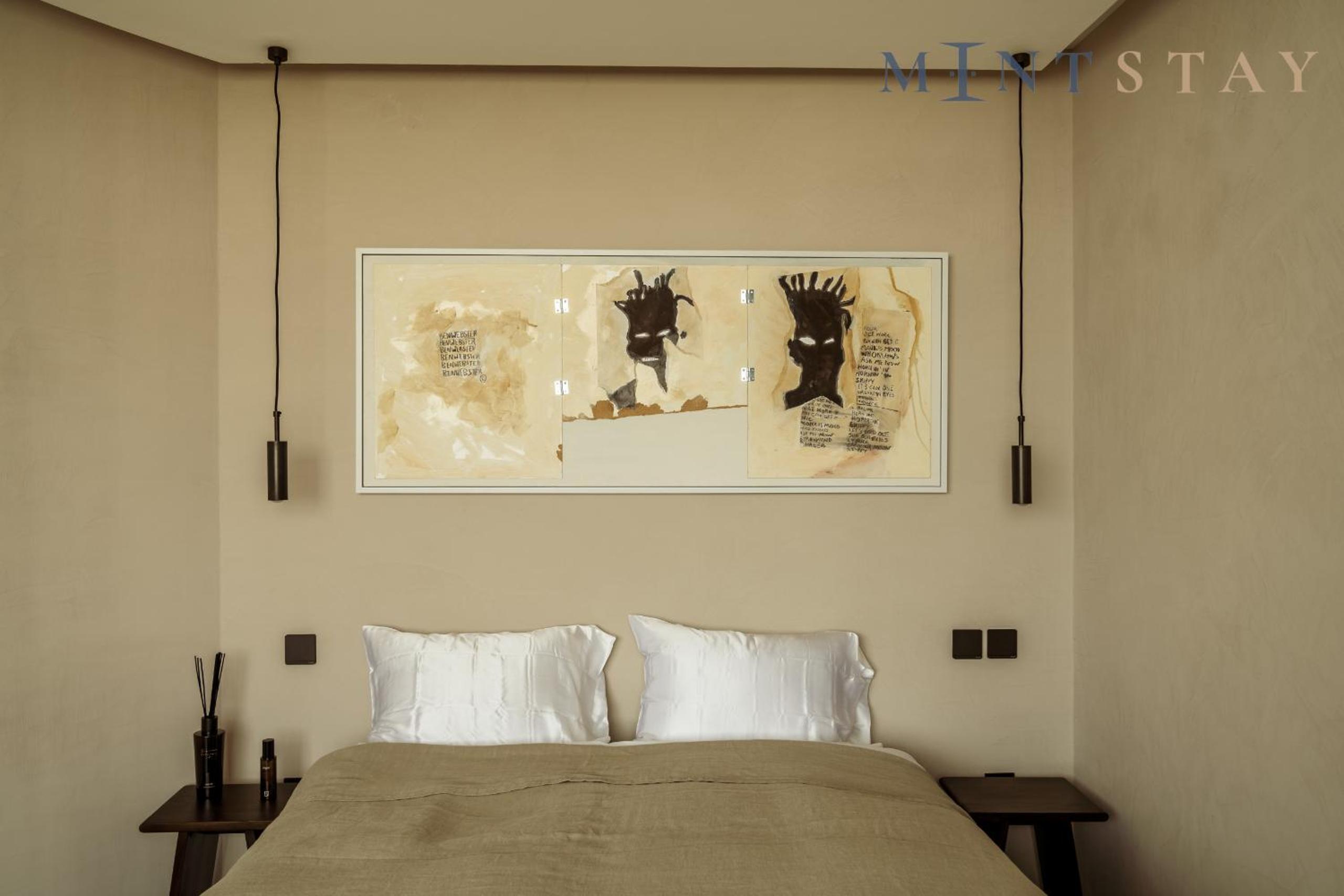 Sky Gardens, Park Avenue, DIFC - Mint Stay