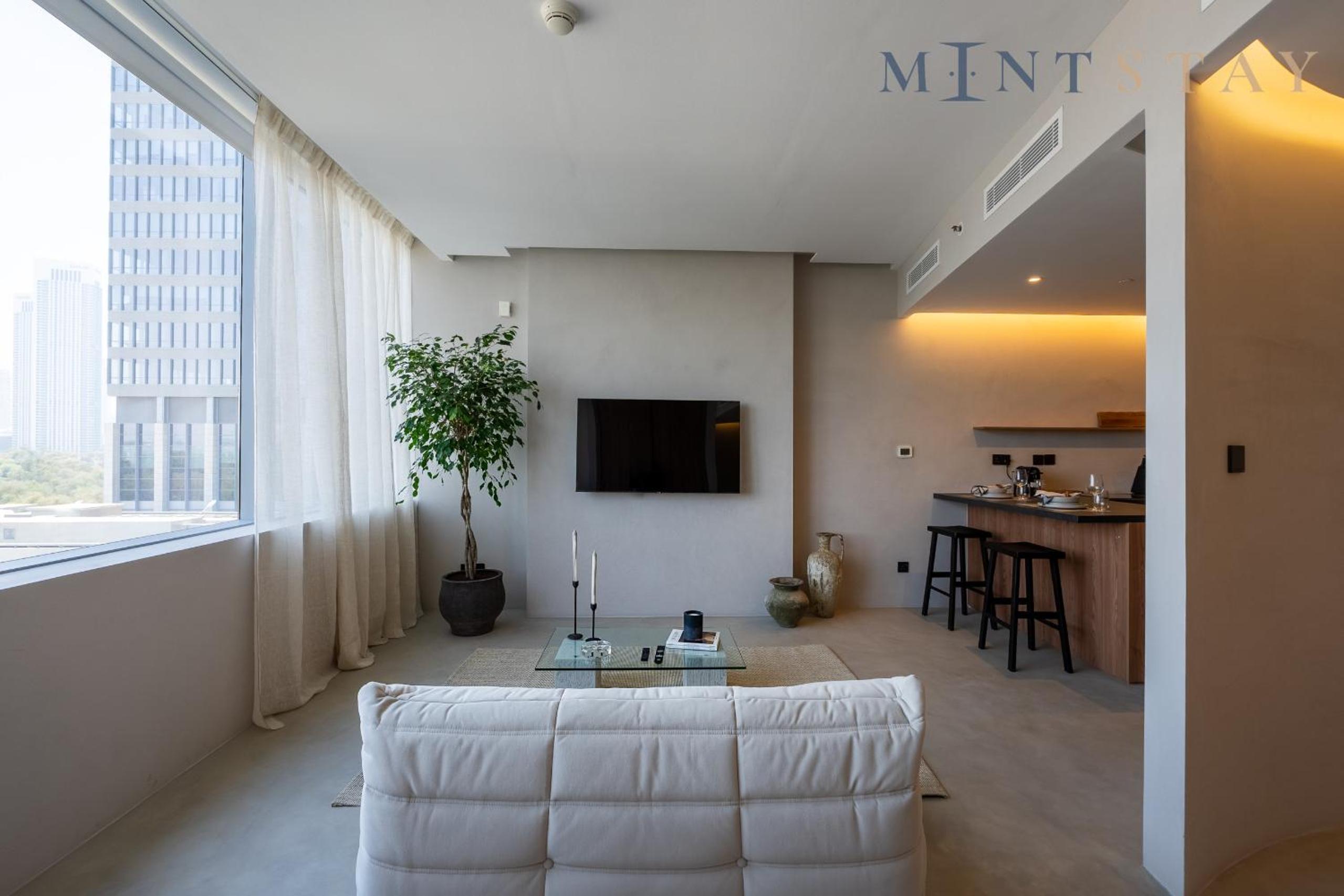 Sky Gardens, Park Avenue, DIFC - Mint Stay