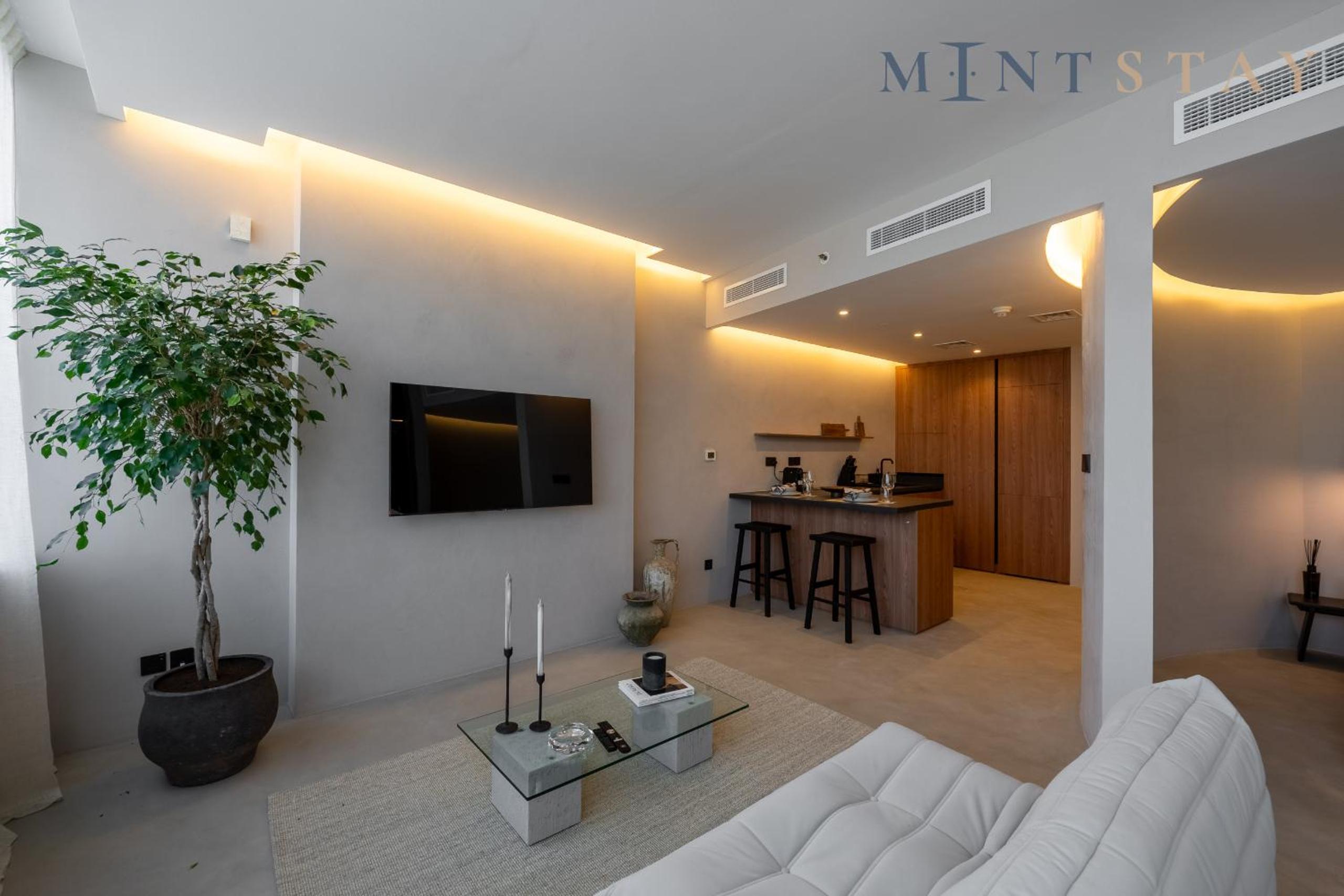 Sky Gardens, Park Avenue, DIFC - Mint Stay
