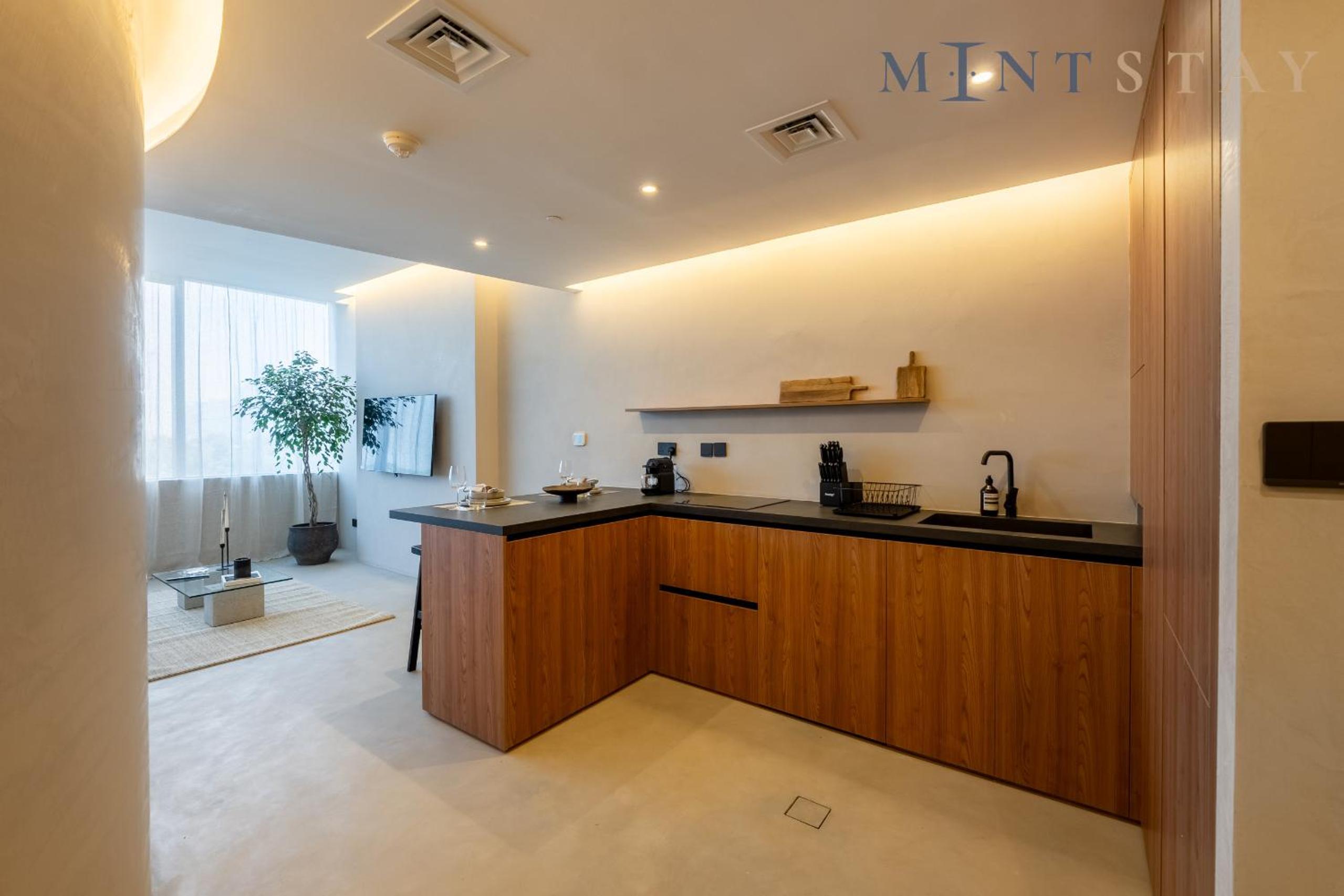Sky Gardens, Park Avenue, DIFC - Mint Stay