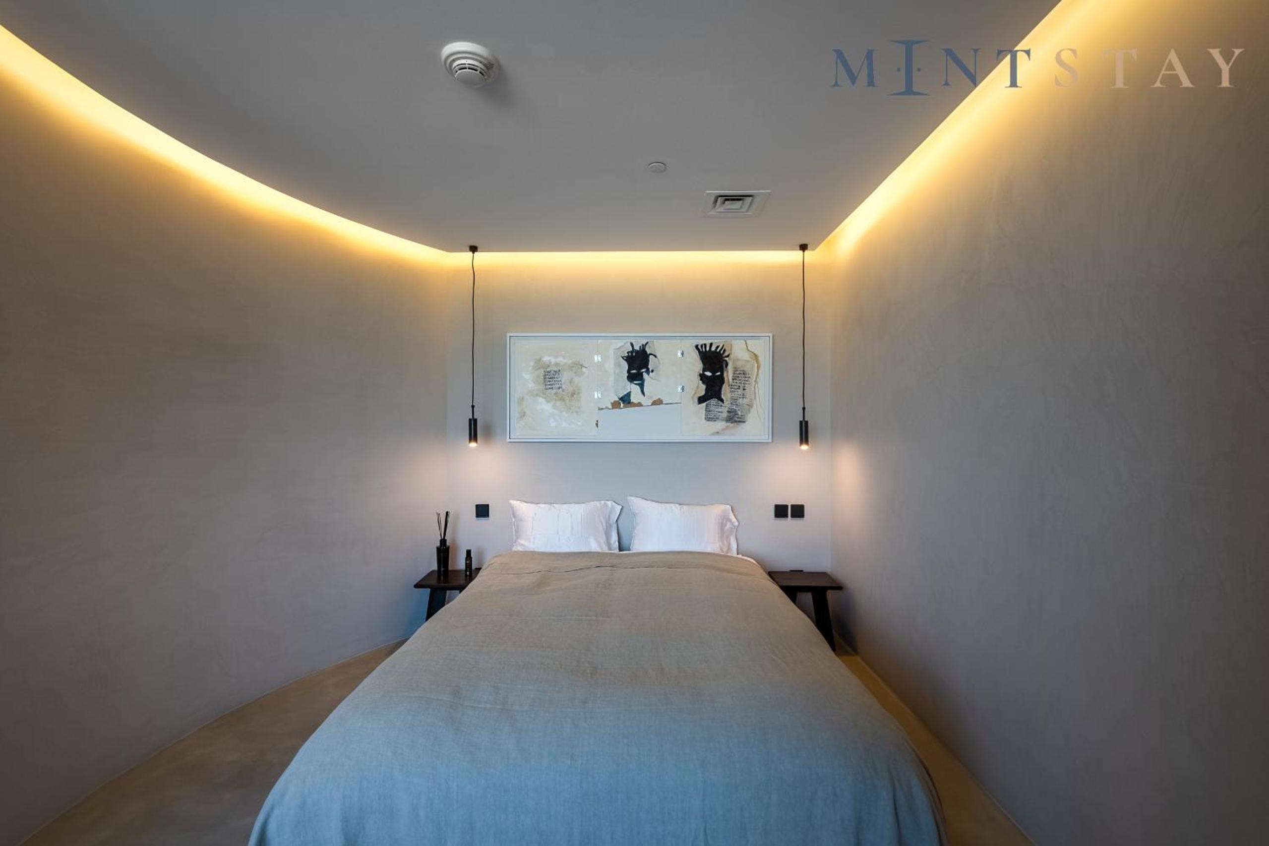 Sky Gardens, Park Avenue, DIFC - Mint Stay