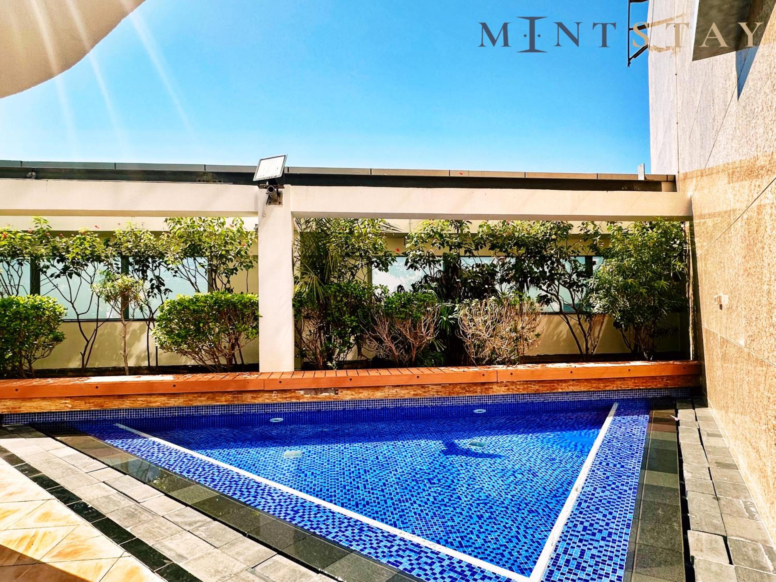 Sky Gardens, Park Avenue, DIFC - Mint Stay
