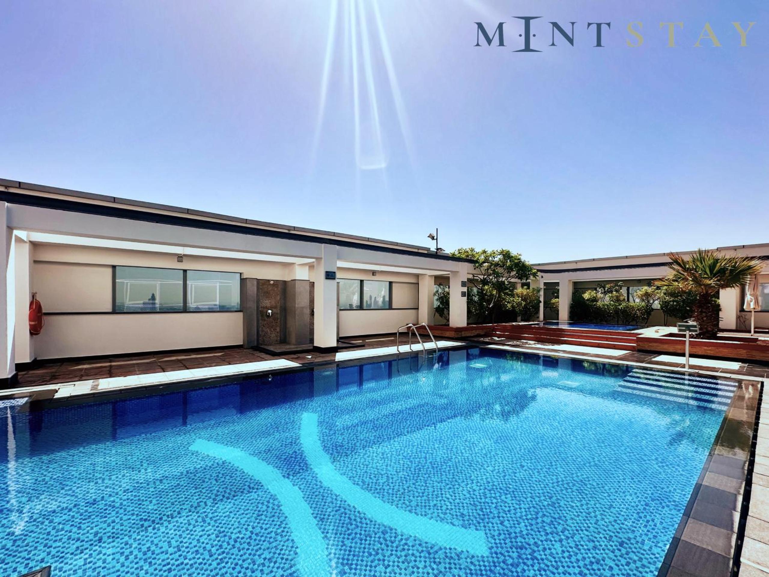 Sky Gardens, Park Avenue, DIFC - Mint Stay