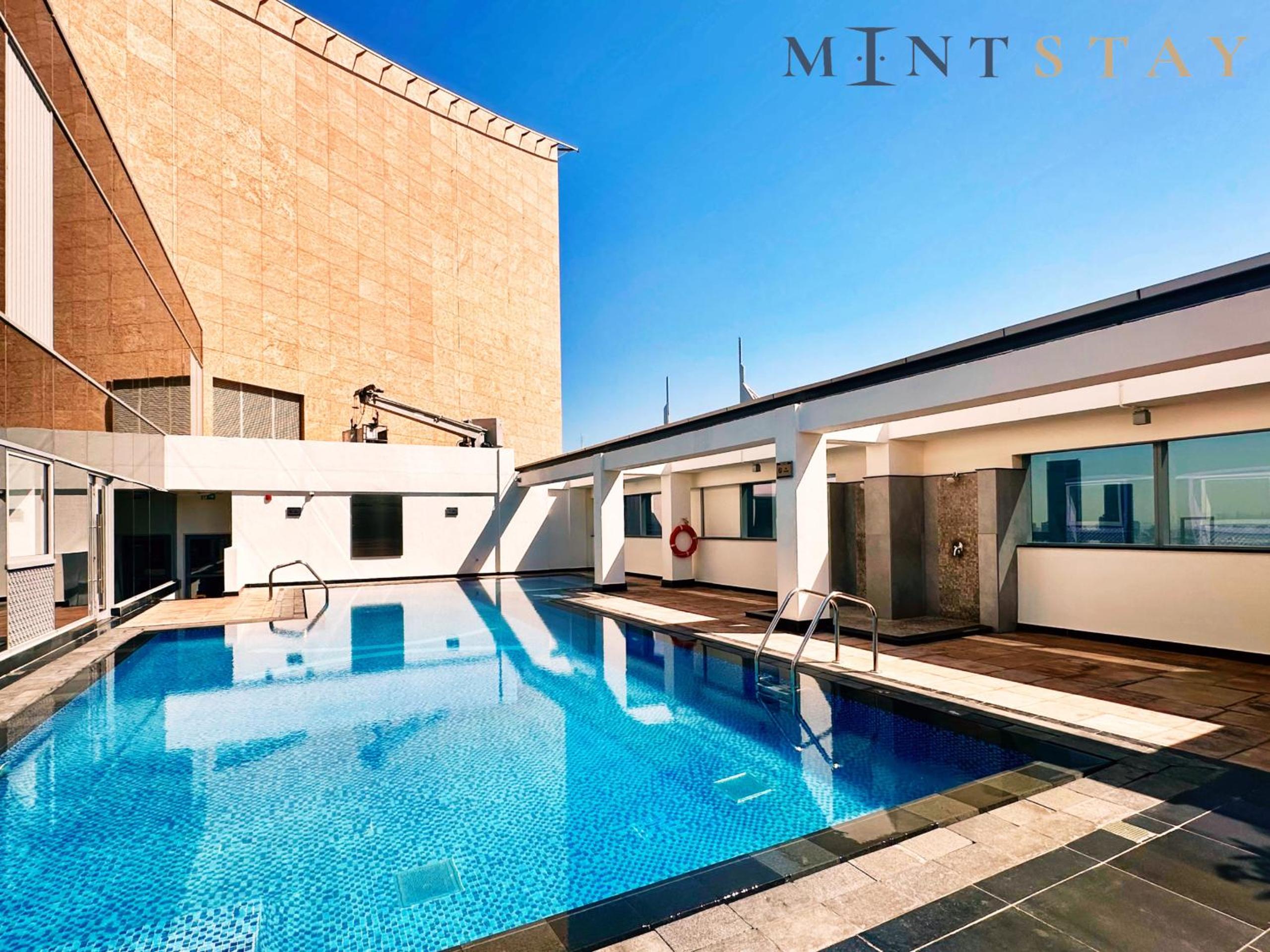 Sky Gardens, Park Avenue, DIFC - Mint Stay