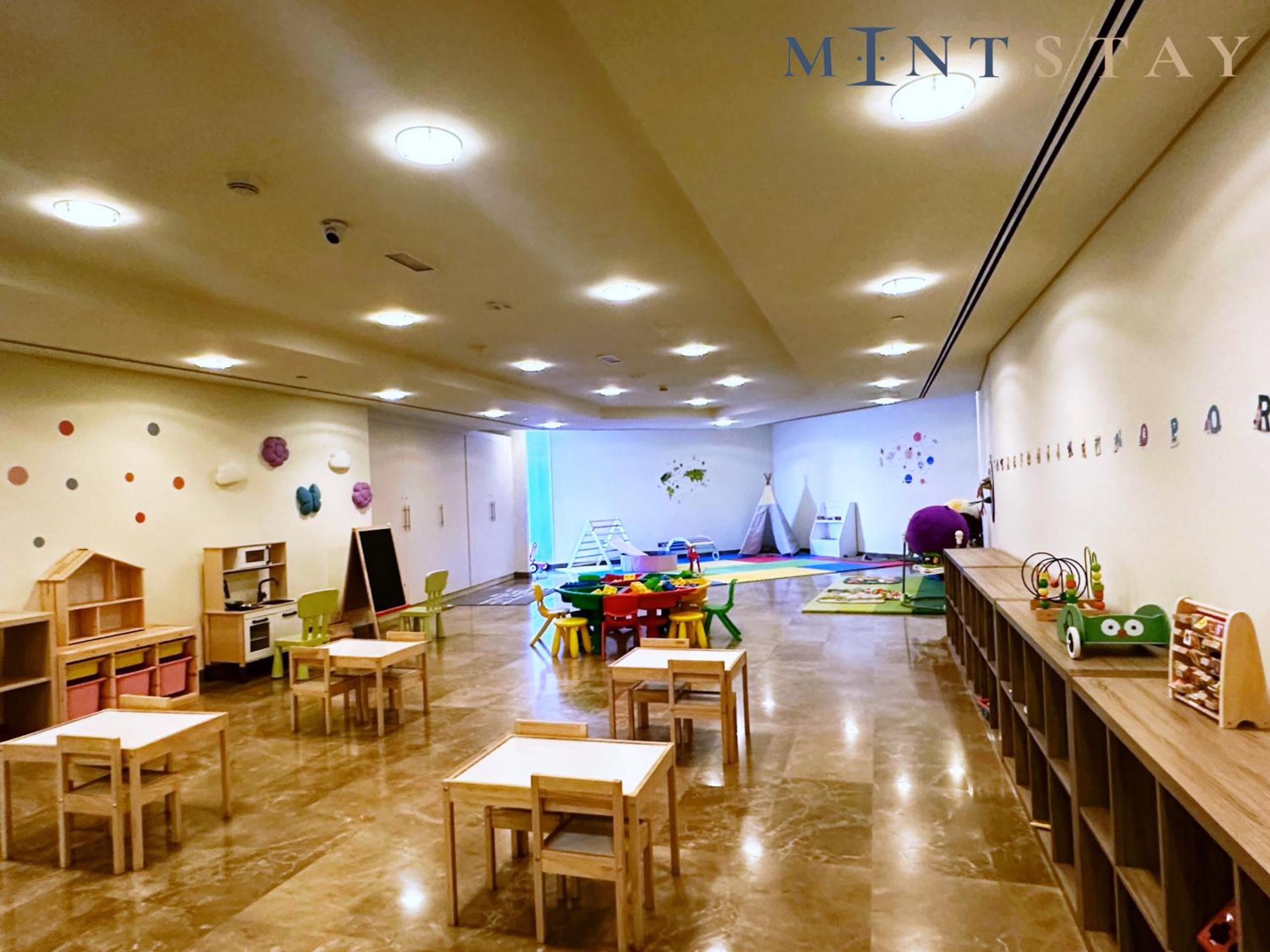 Sky Gardens, Park Avenue, DIFC - Mint Stay