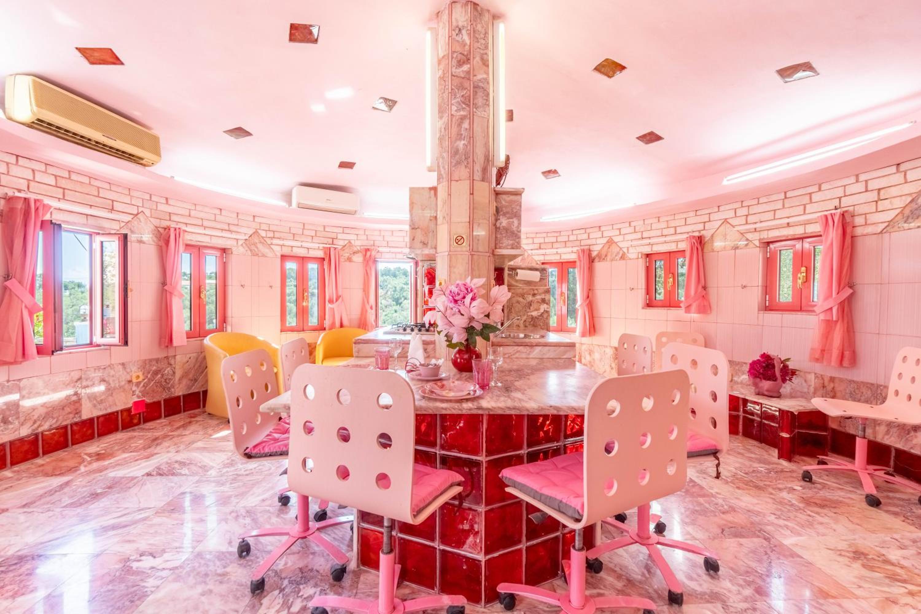 Paco's Resort Barbie House