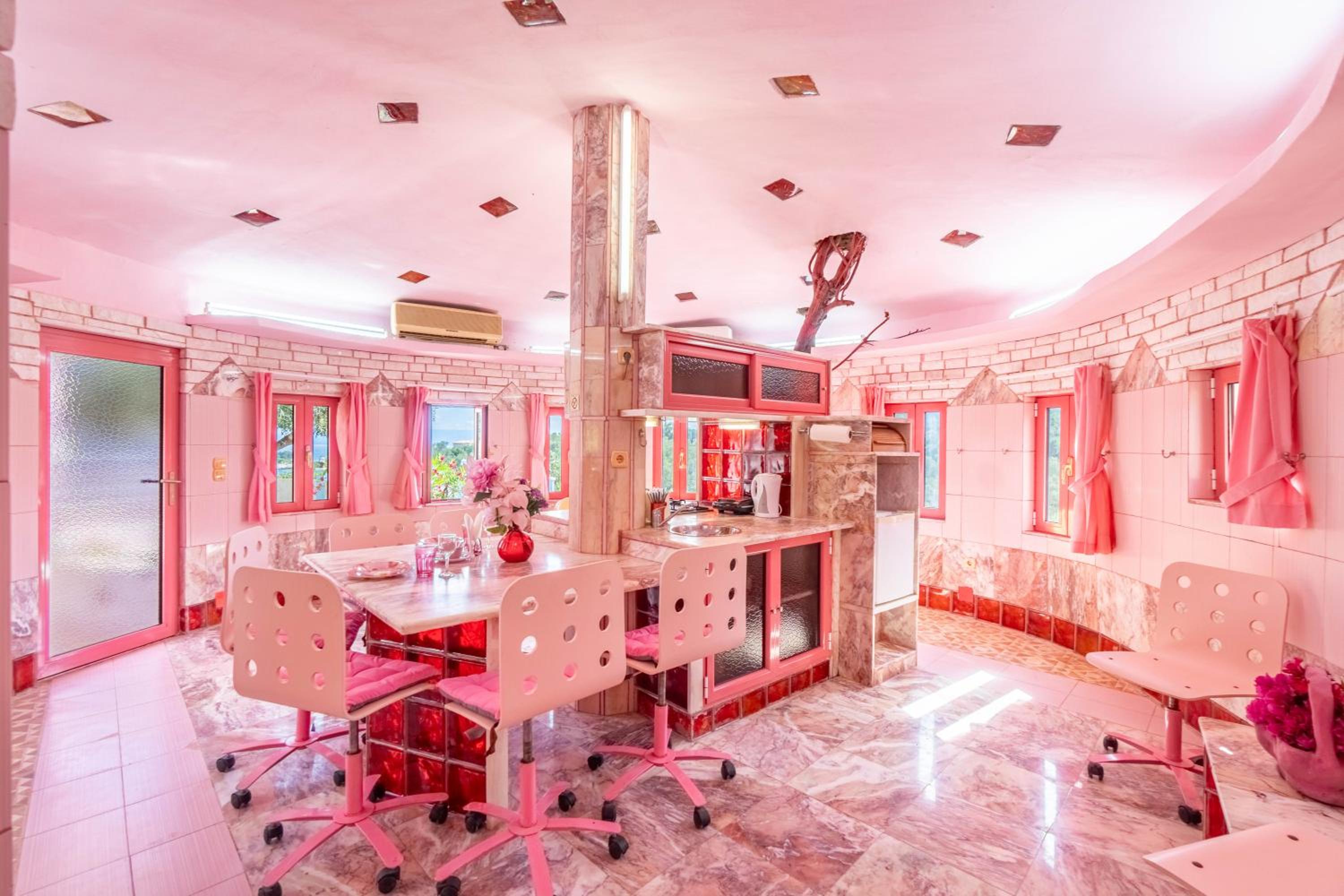 Paco's Resort Barbie House