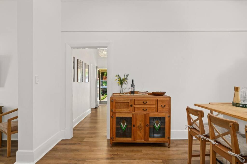 1930's Character Cottage - Beautifully Restored