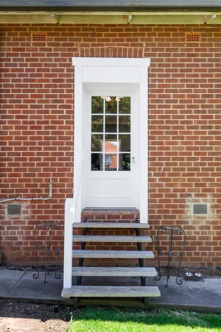 1930's Character Cottage - Beautifully Restored