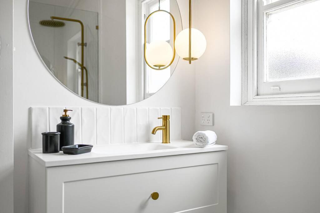 1930's Character Cottage - Beautifully Restored