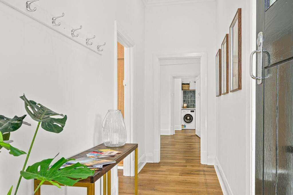 1930's Character Cottage - Beautifully Restored