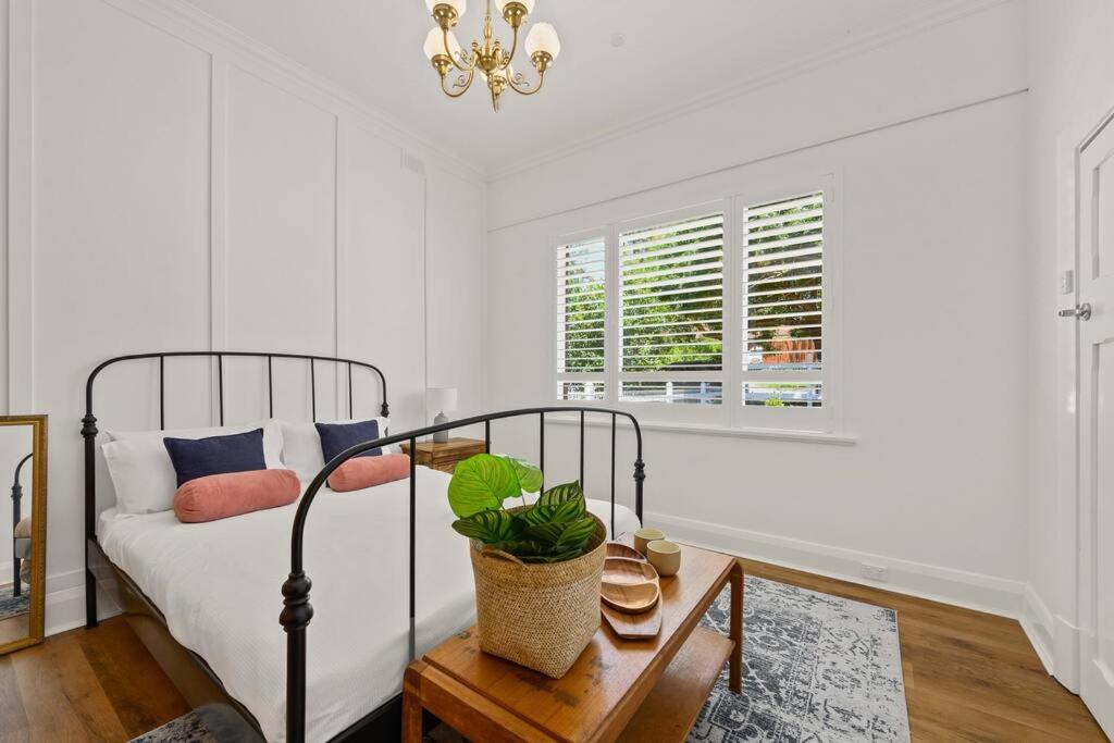 1930's Character Cottage - Beautifully Restored