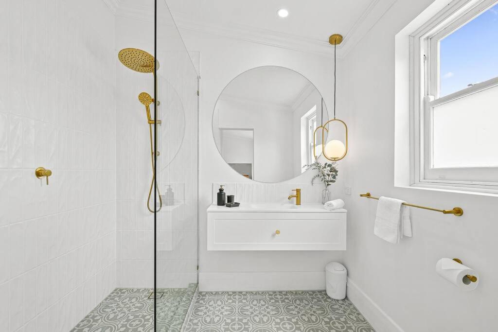 1930's Character Cottage - Beautifully Restored