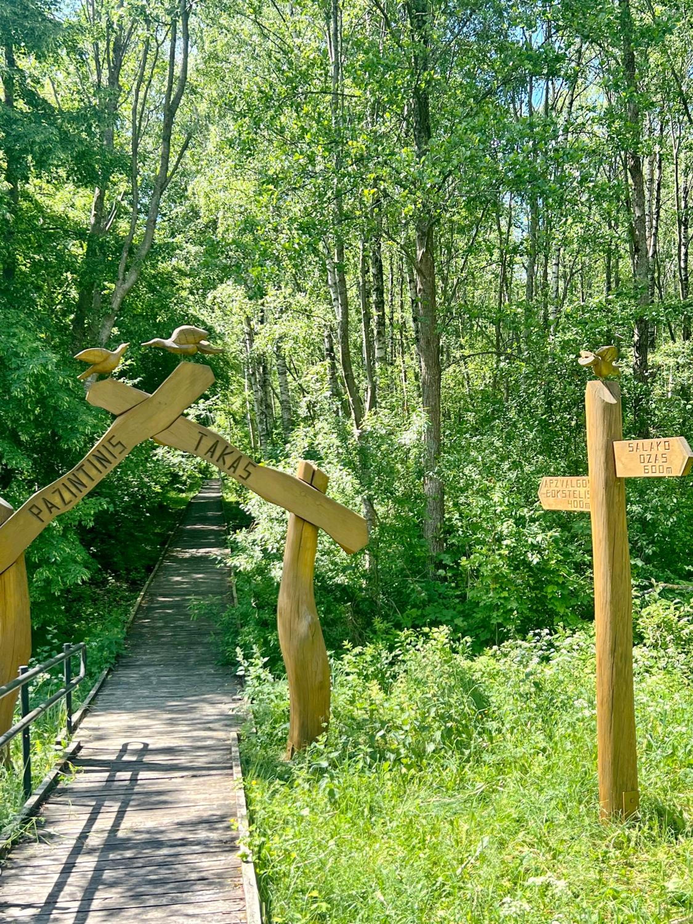 Salako svečių namai